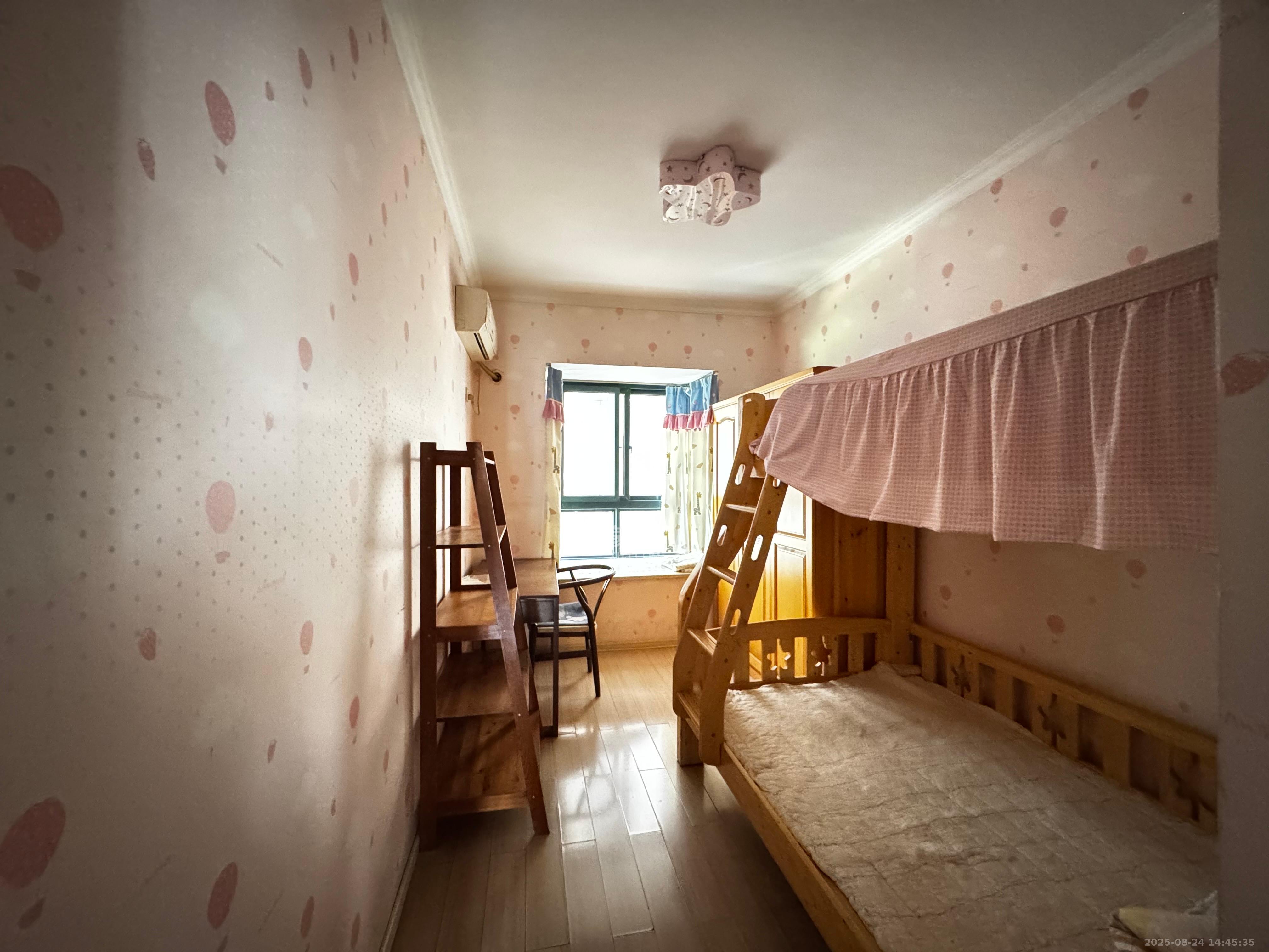 东玺门 3室2厅2卫 2600.0元/月 东玺门 3室2厅2卫 2600.0元/月室内图