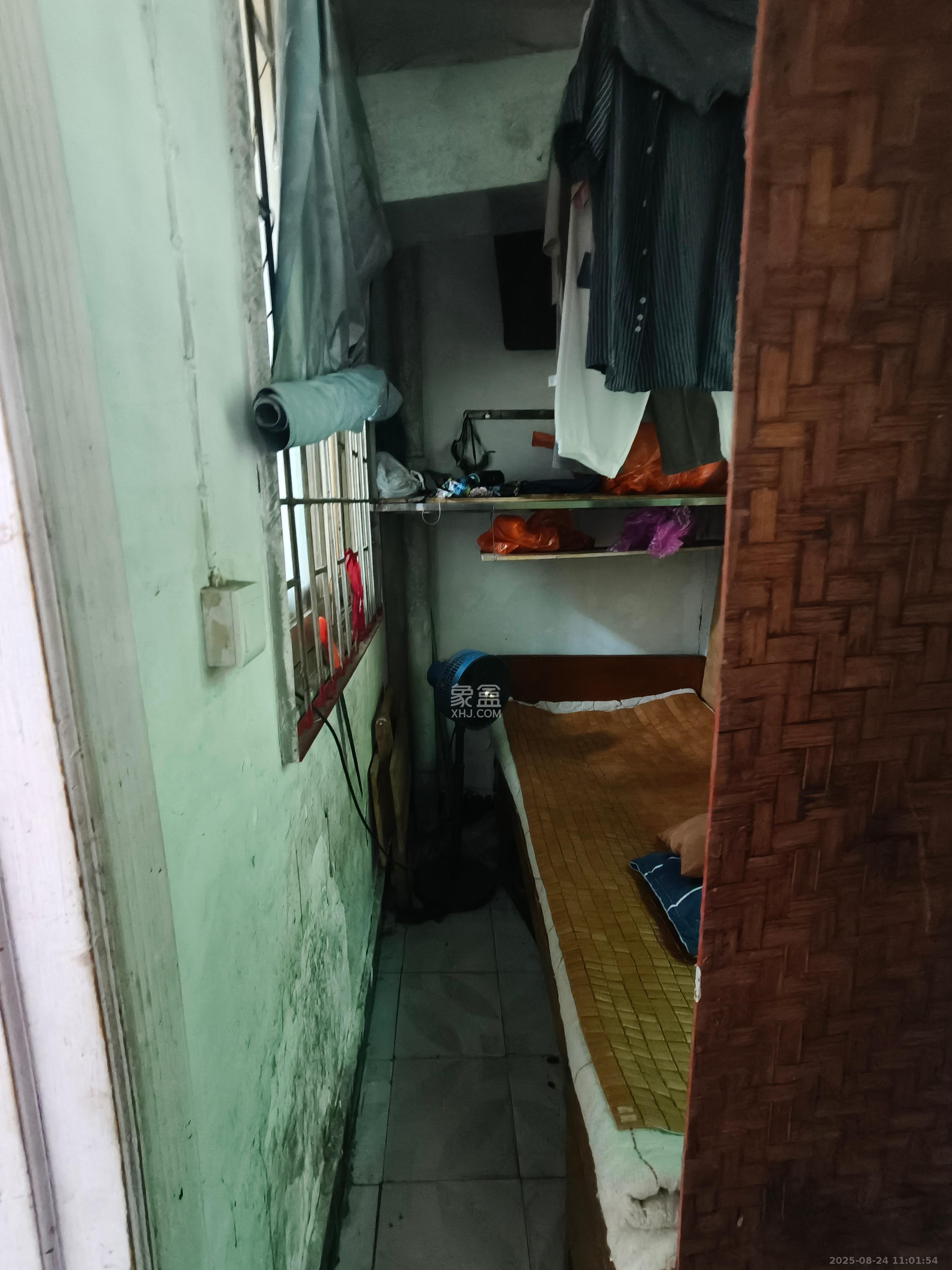 赤岗小区(一二三片)  2室1厅1卫    1200.0元/月 赤岗小区(一二三片)  2室1厅1卫    1200.0元/月室内图