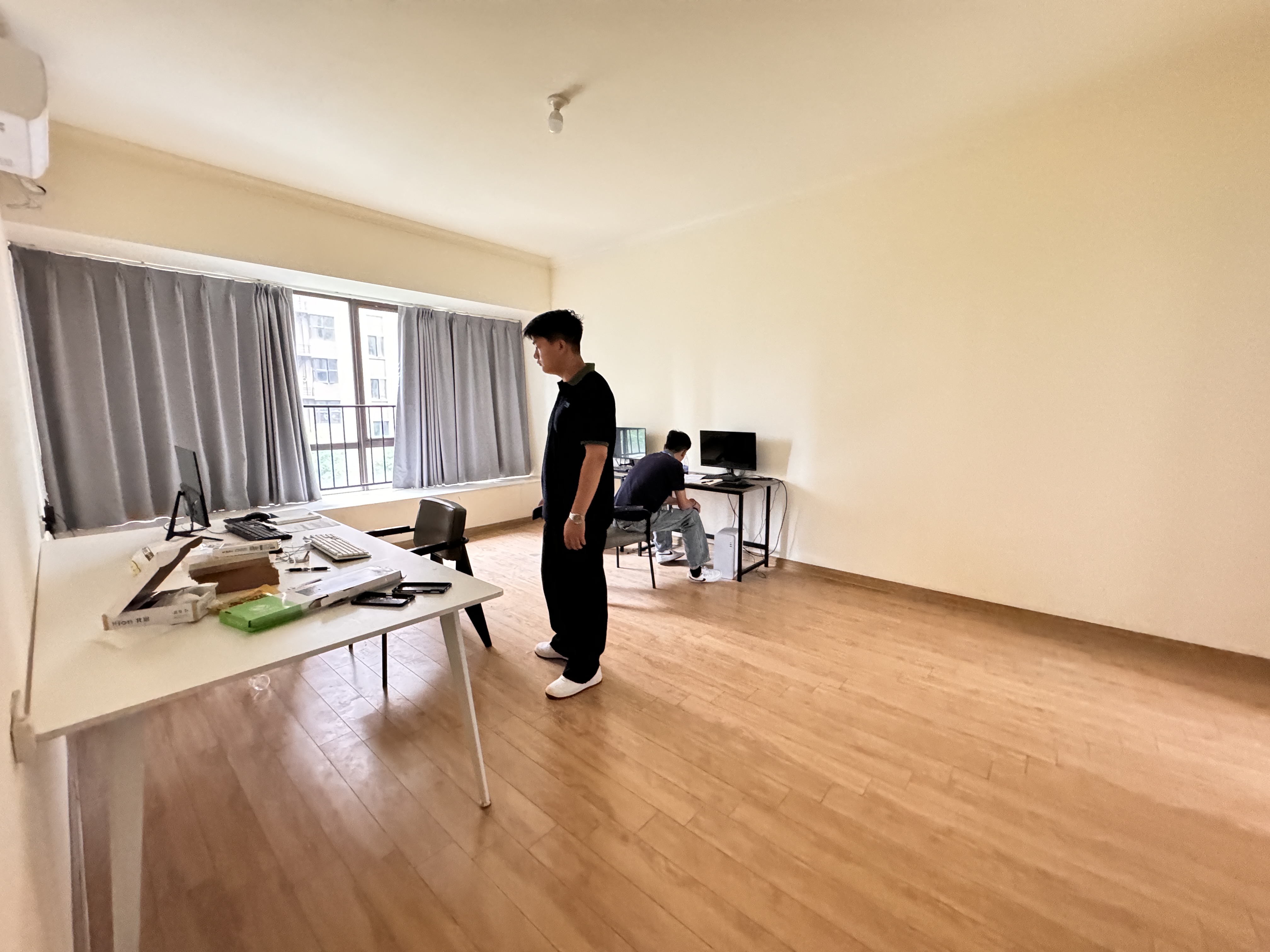 华耀碧桂园十里江湾天汇 4室2厅3卫 3000.0元/月 华耀碧桂园十里江湾天汇 4室2厅3卫 3000.0元/月室内图