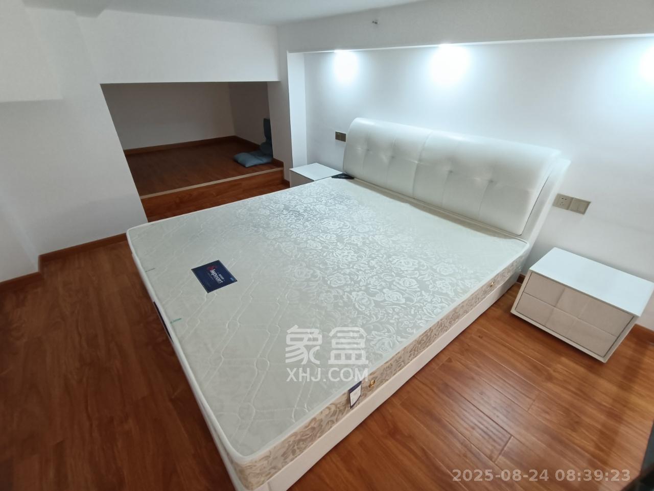 弘坤云寓  1室1厅1卫   2000.00元/月