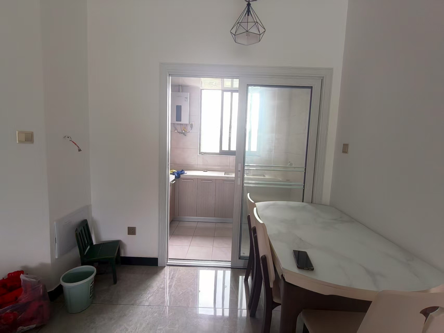 宏天绿城 2室2厅1卫 1400.0元/月 宏天绿城 2室2厅1卫 1400.0元/月室内图