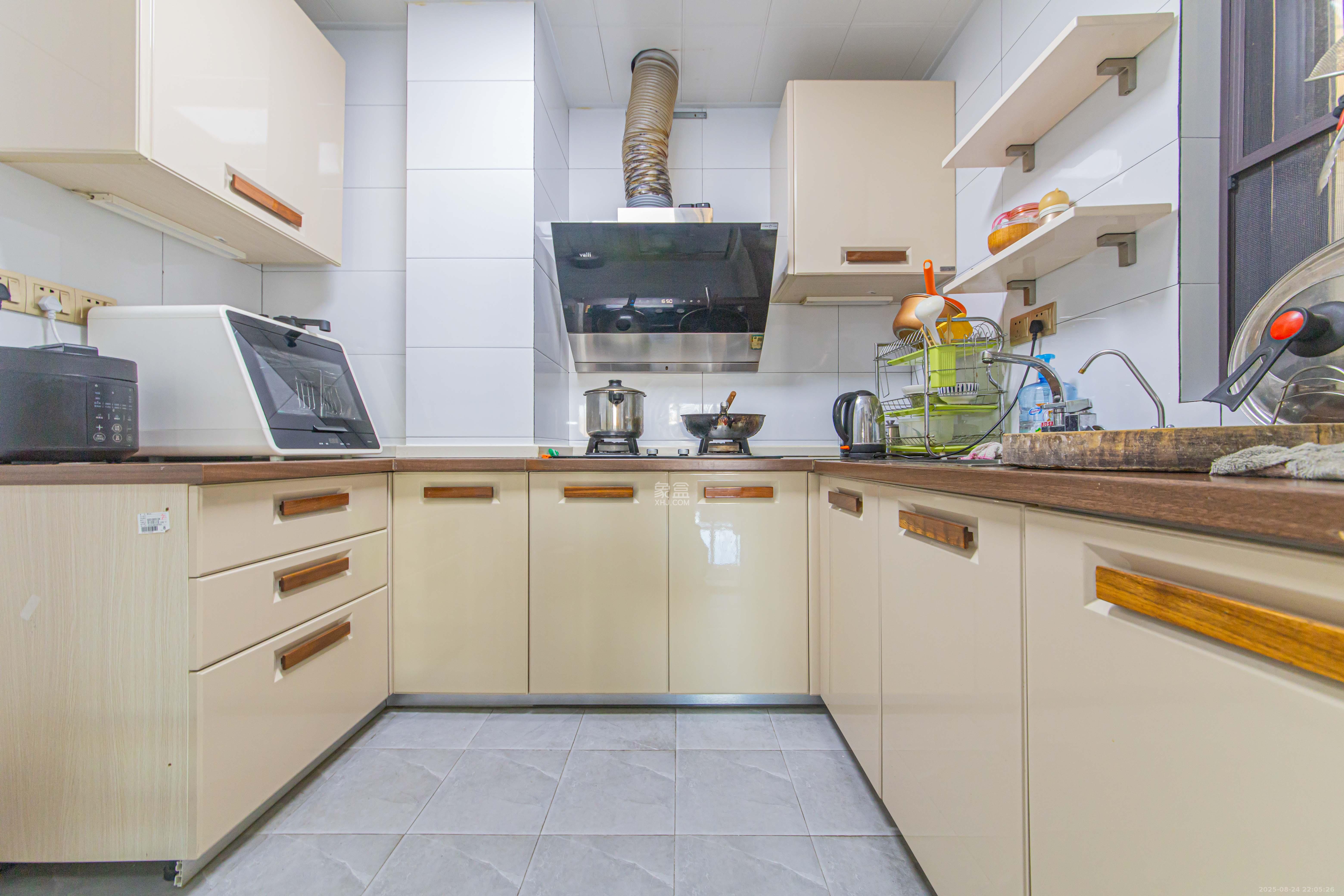 北辰中央公园C区 3室2厅1卫 90.0万 北辰中央公园C区 3室2厅1卫 90.0万厨房