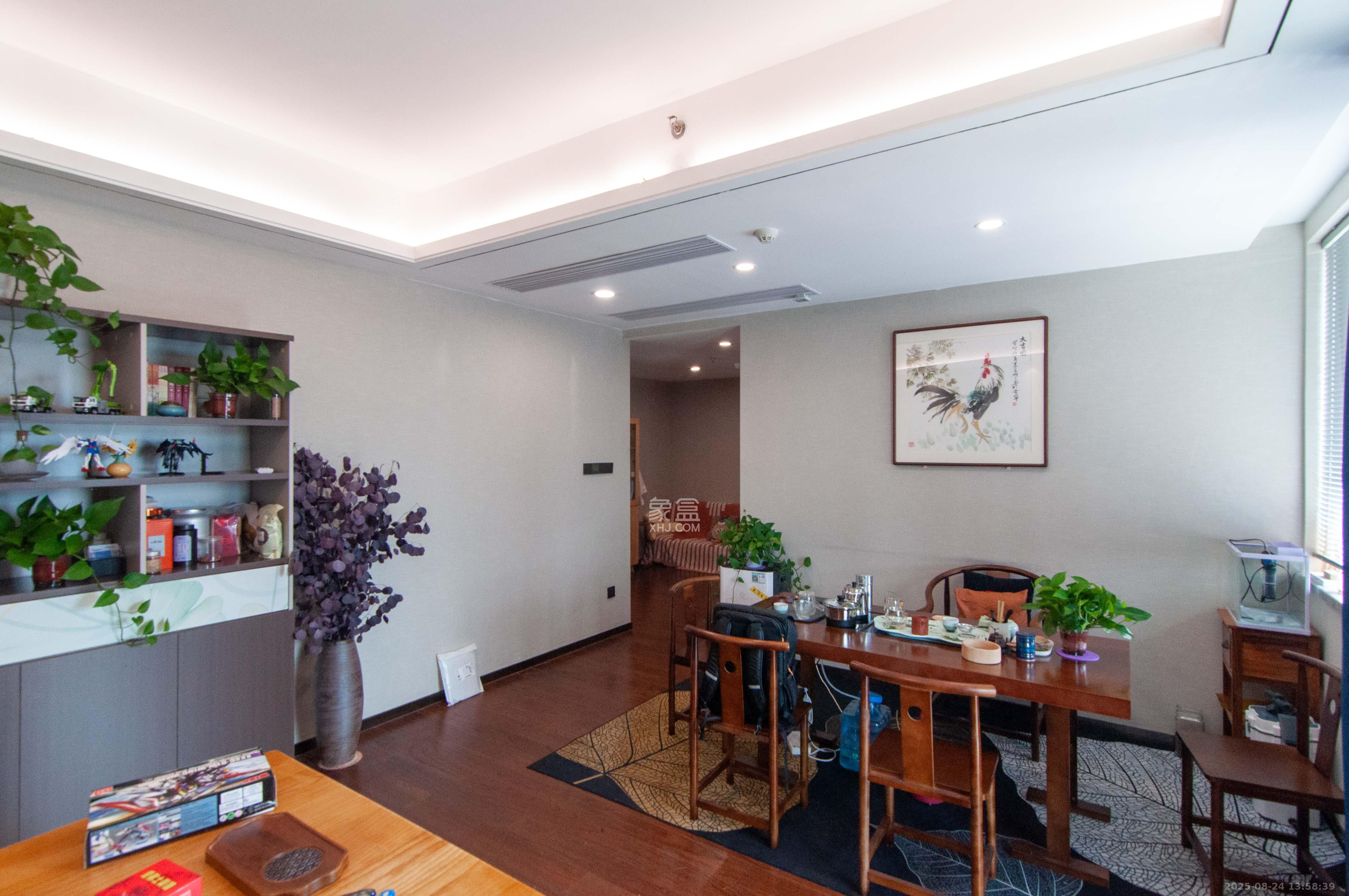 旭辉都会山  4室2厅3卫    328.0万其他