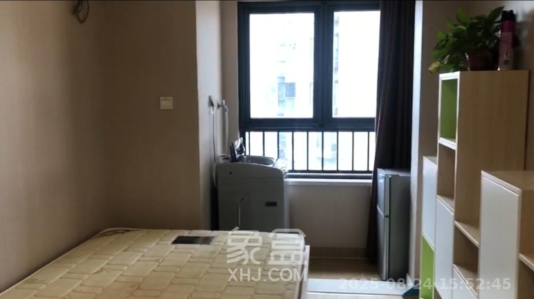 万科金域缇香  1室1厅1卫    1400.0元/月 万科金域缇香  1室1厅1卫    1400.0元/月室内图1