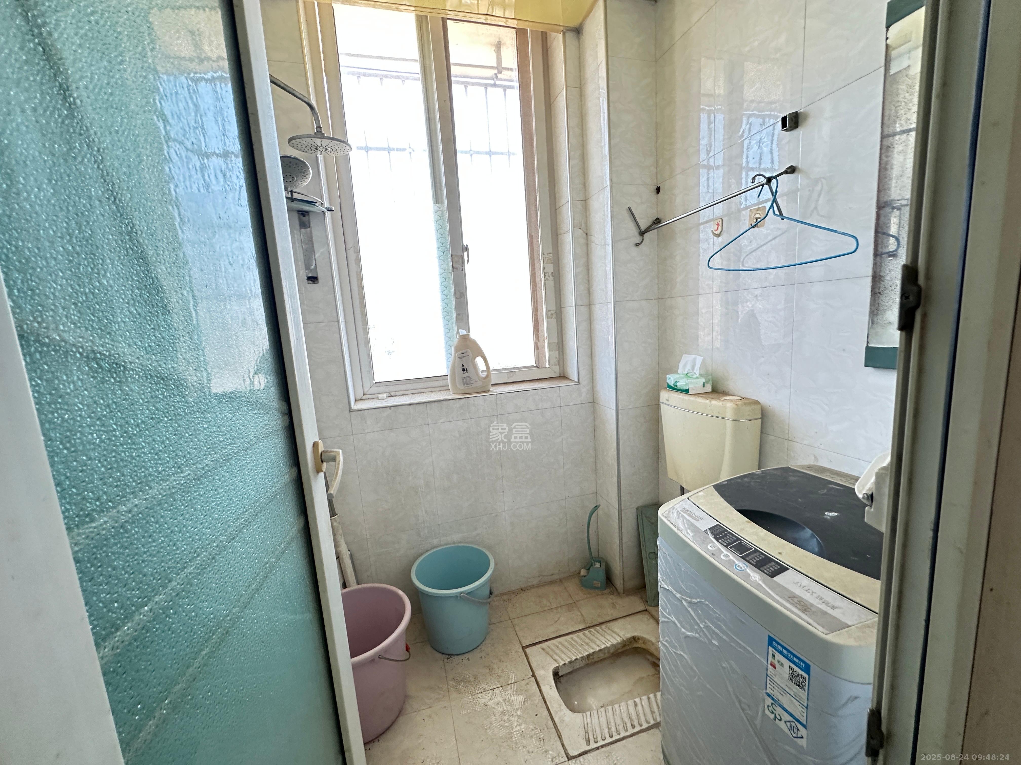 长建建材市场  3室2厅1卫   1600.00元/月室内图