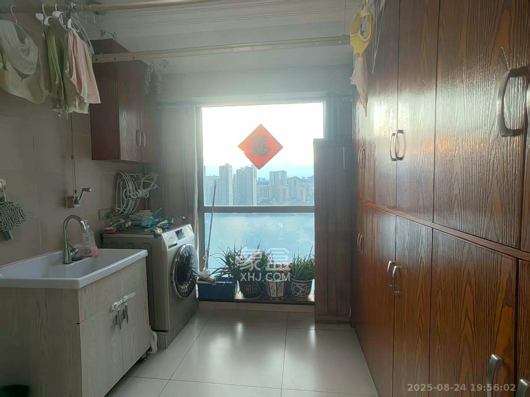 盛世耀凯  3室2厅1卫    2500.0元/月 盛世耀凯  3室2厅1卫    2500.0元/月室内图