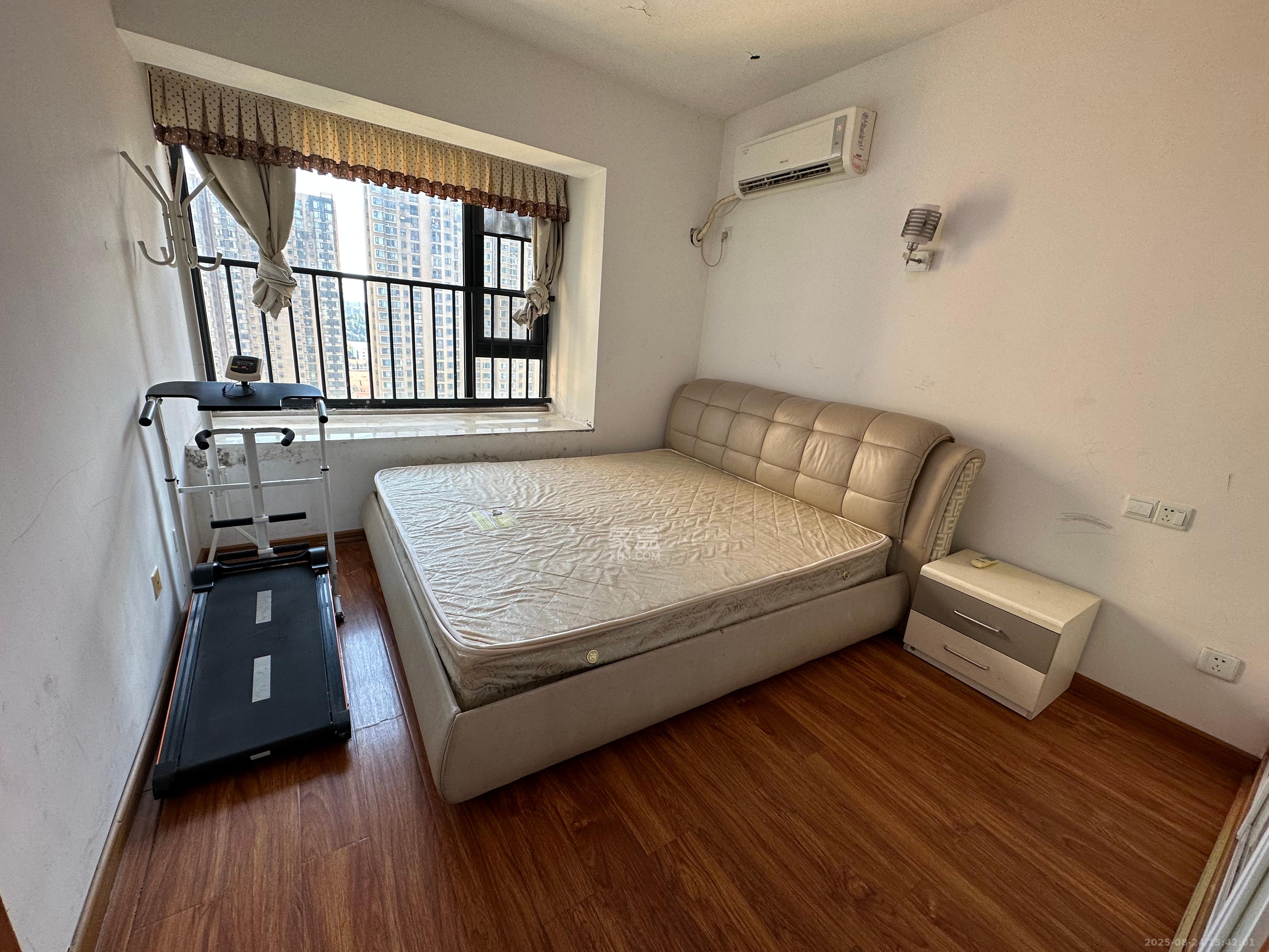 北京御园一二期(国泰嘉园)  3室2厅1卫    2000.0元/月 北京御园一二期(国泰嘉园)  3室2厅1卫    2000.0元/月室内图