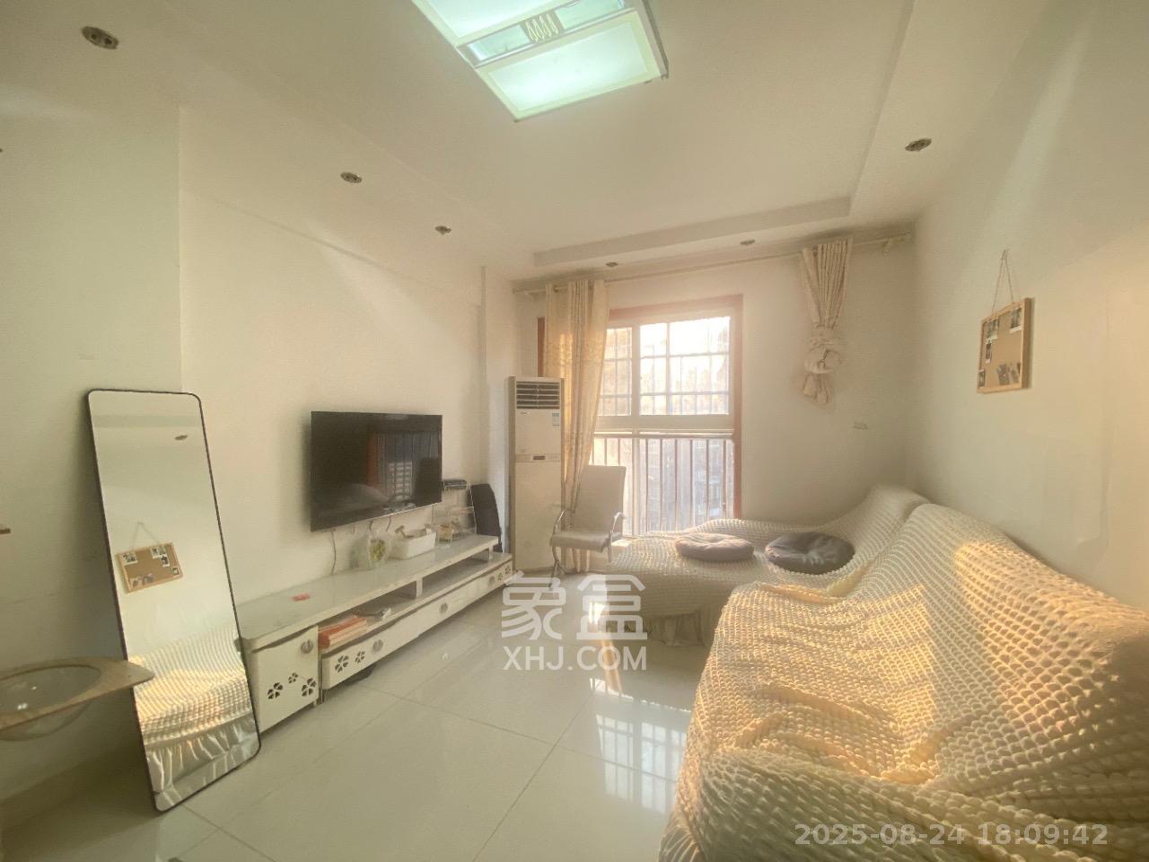 森林公园壹号(森林雅苑)  2室2厅1卫    1550.0元/月 森林公园壹号(森林雅苑)  2室2厅1卫    1550.0元/月室内图1