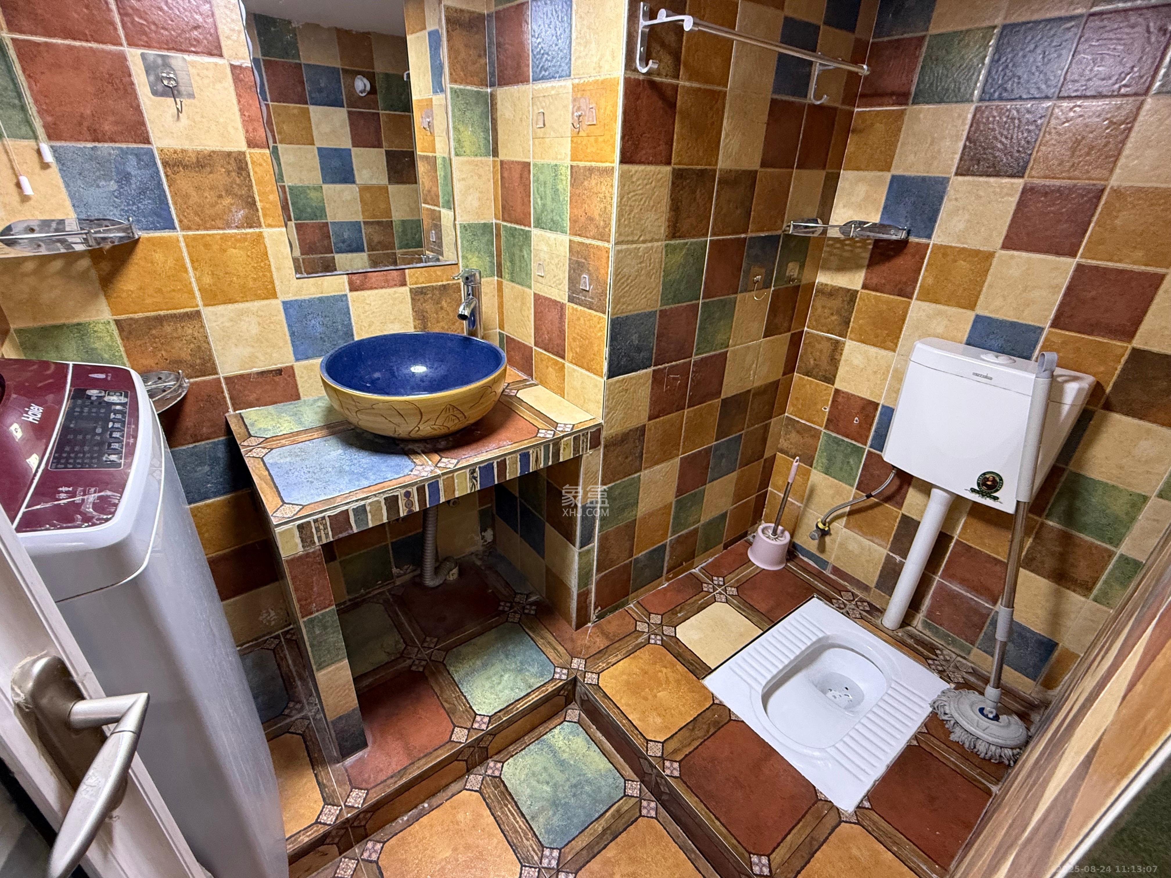 融圣国际 2室1厅1卫 1800.0元/月 融圣国际 2室1厅1卫 1800.0元/月室内图