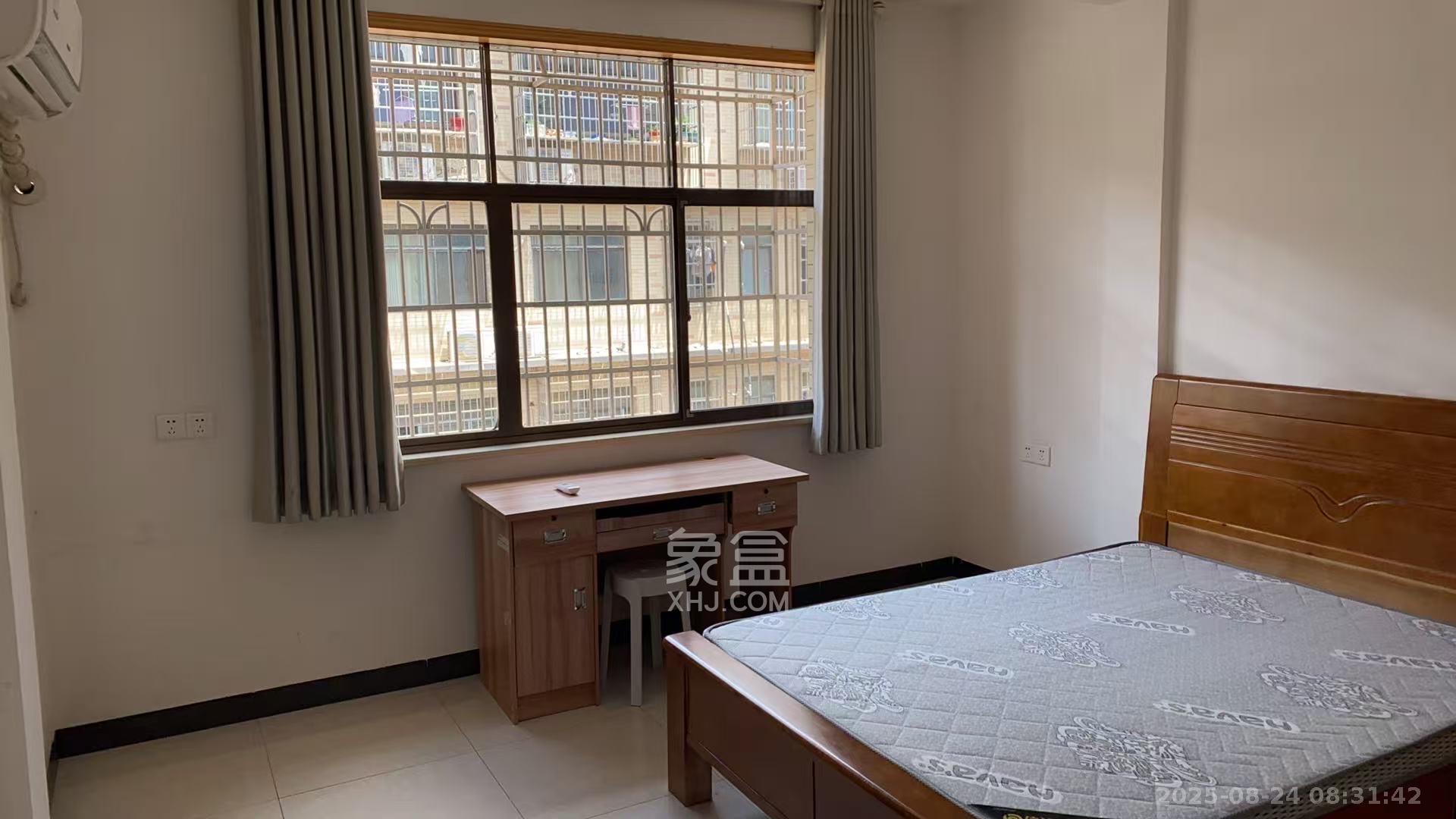 龙塘安置区（龙塘小区）  2室2厅1卫   1300.00元/月室内图