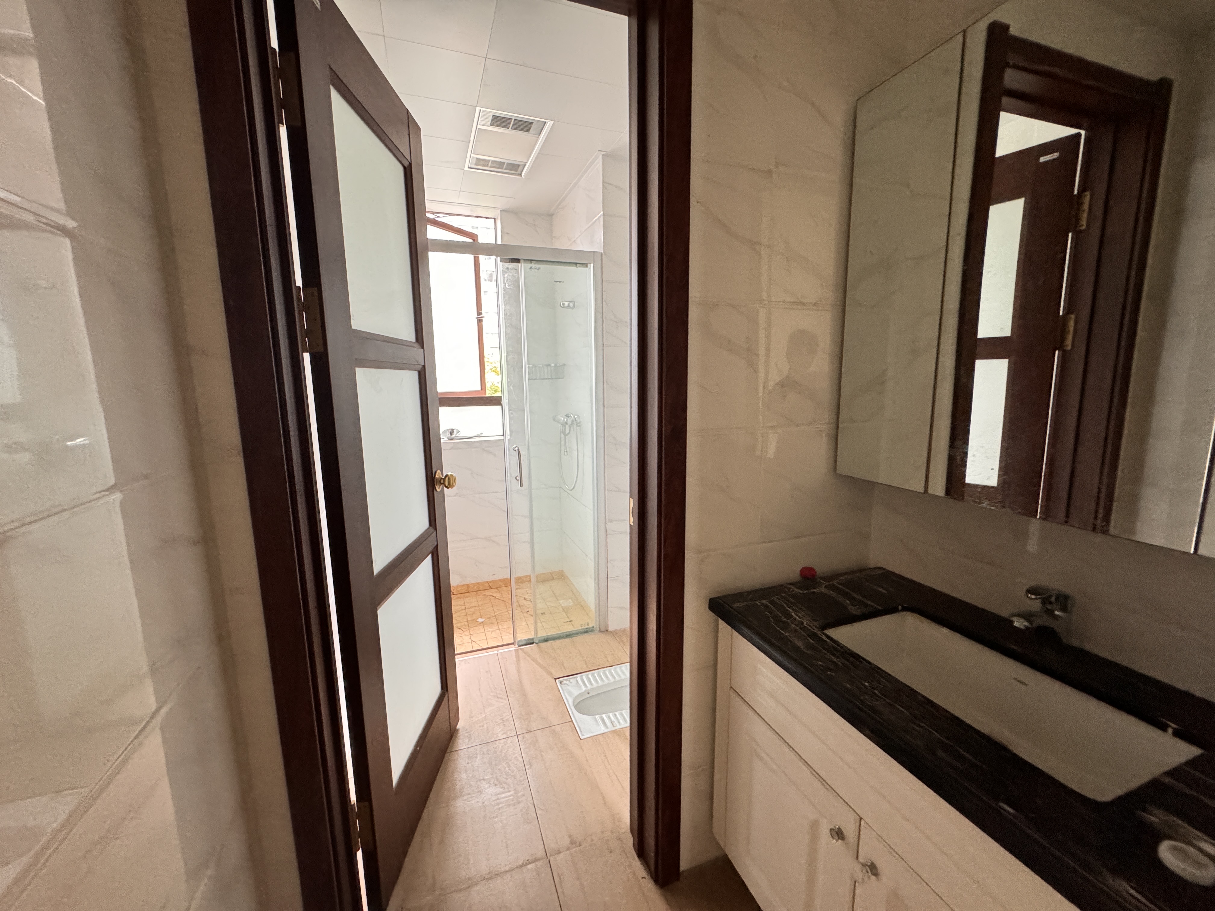 华耀碧桂园十里江湾天汇 4室2厅3卫 3000.0元/月 华耀碧桂园十里江湾天汇 4室2厅3卫 3000.0元/月室内图