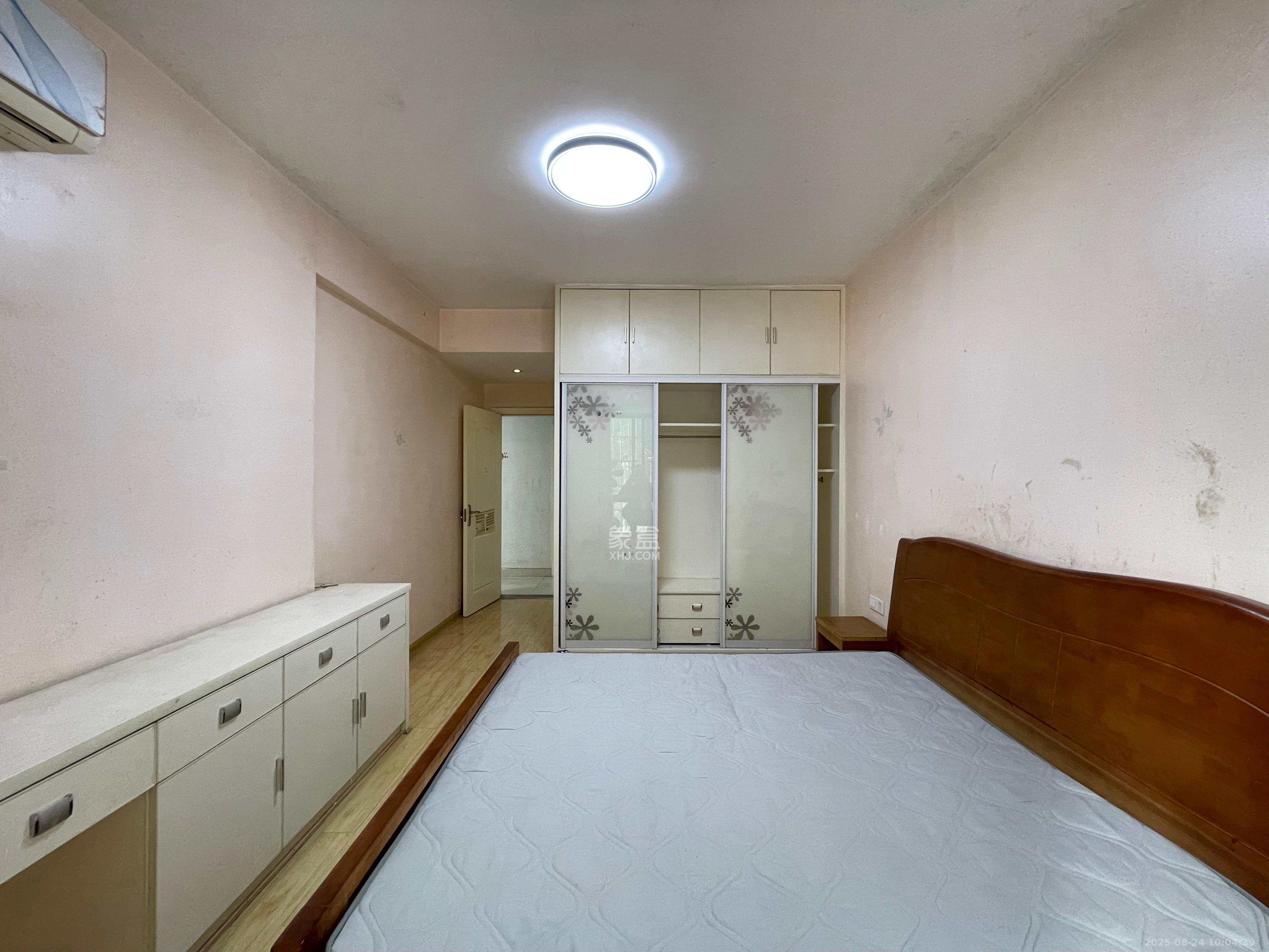 海林馨香雅苑 2室2厅1卫 2100.0元/月 海林馨香雅苑 2室2厅1卫 2100.0元/月室内图