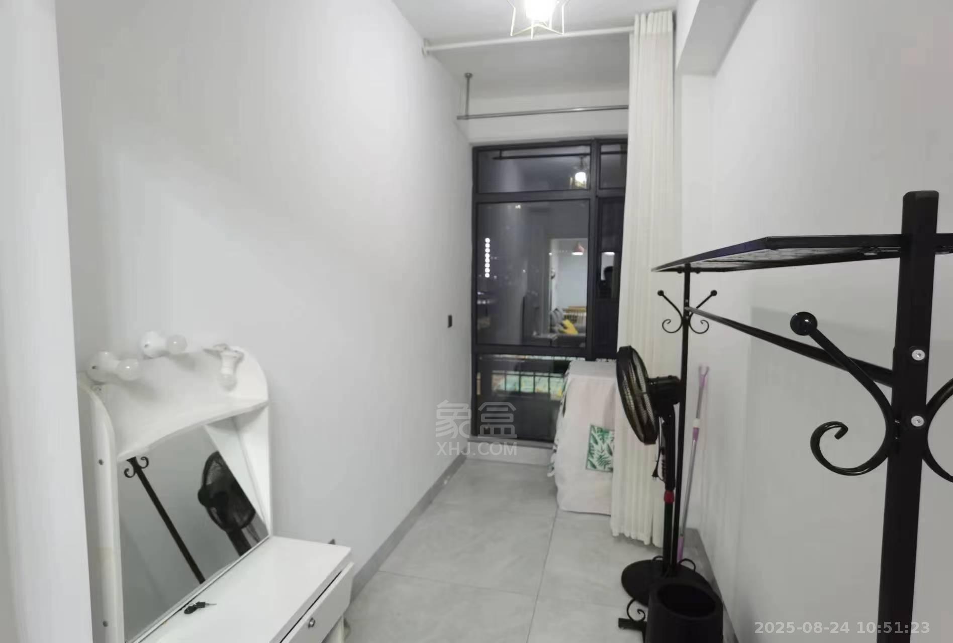 流金岁月-华晨国际 1室1厅1卫 1600.0元/月 流金岁月-华晨国际 1室1厅1卫 1600.0元/月室内图