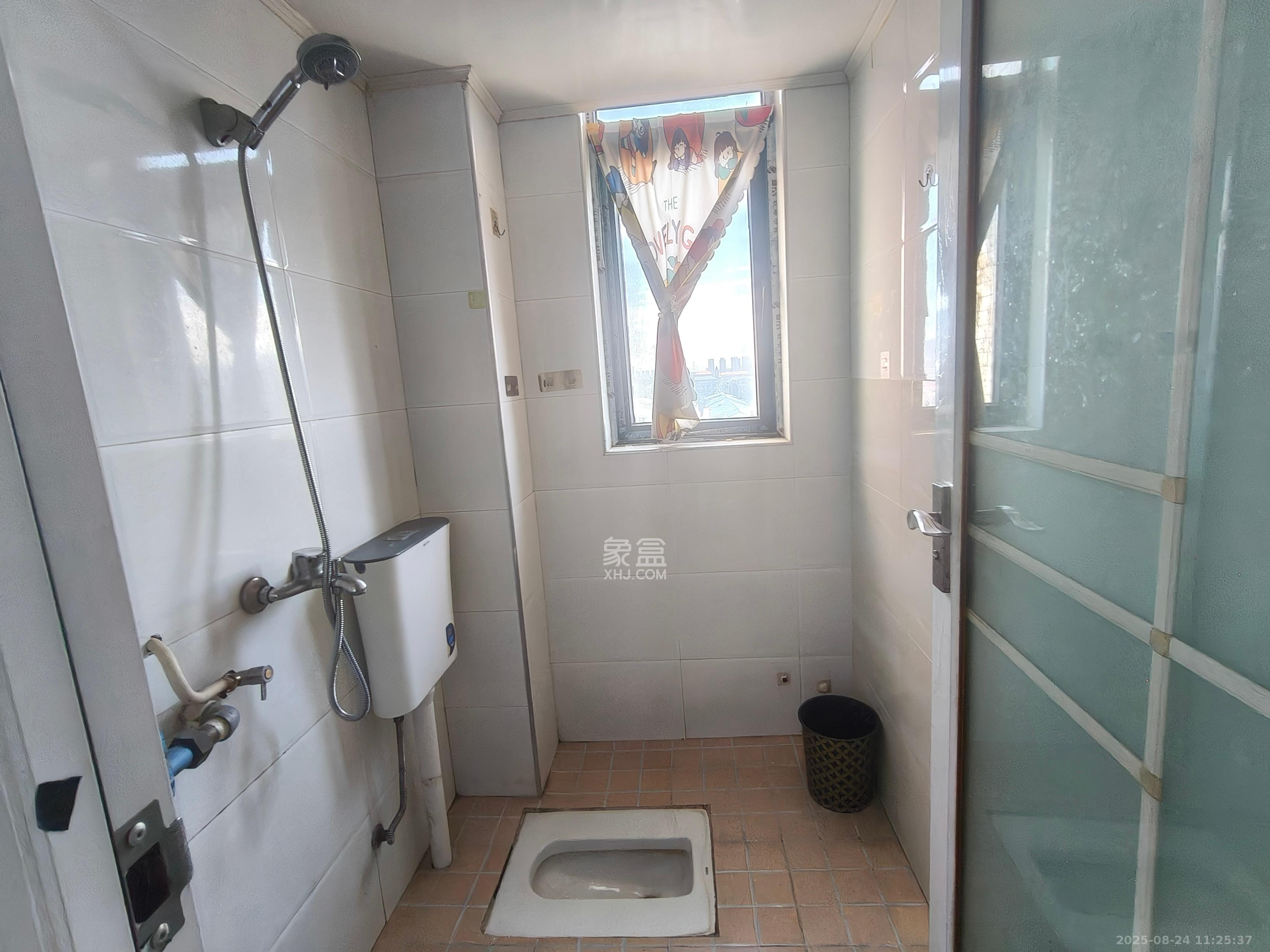 星沙派  1室1厅1卫    1300.0元/月 星沙派  1室1厅1卫    1300.0元/月室内图1