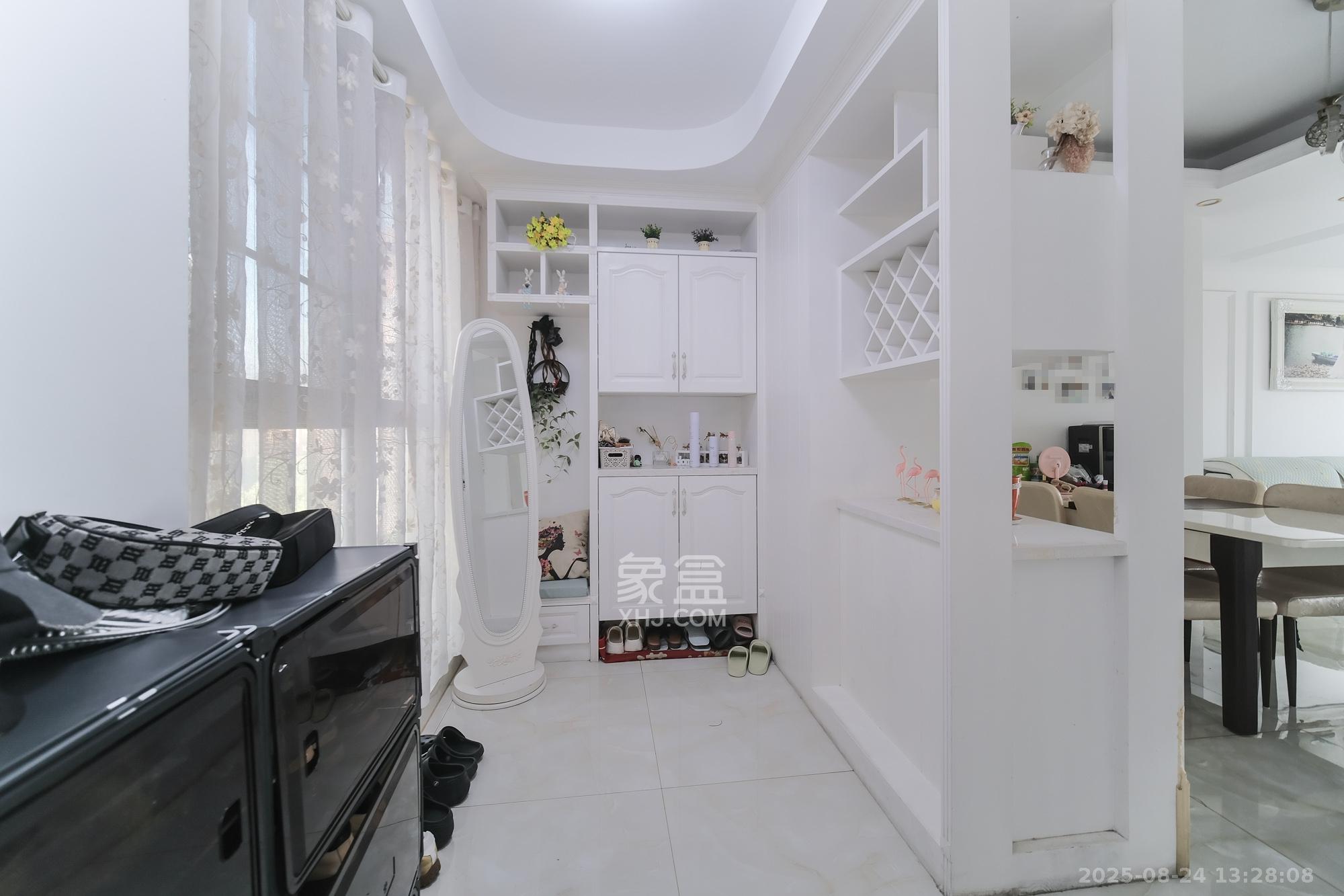 丰源国际 3室2厅2卫 81.0万 丰源国际 3室2厅2卫 81.0万其他