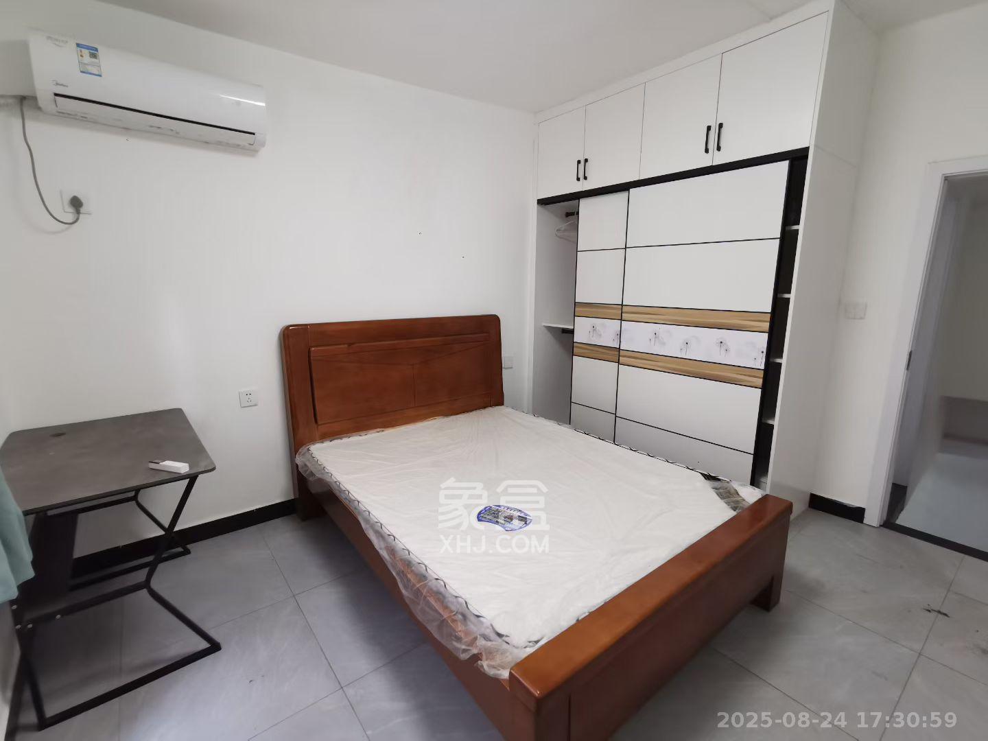 上碧湘街散盘  2室1厅1卫    1900.0元/月室内图