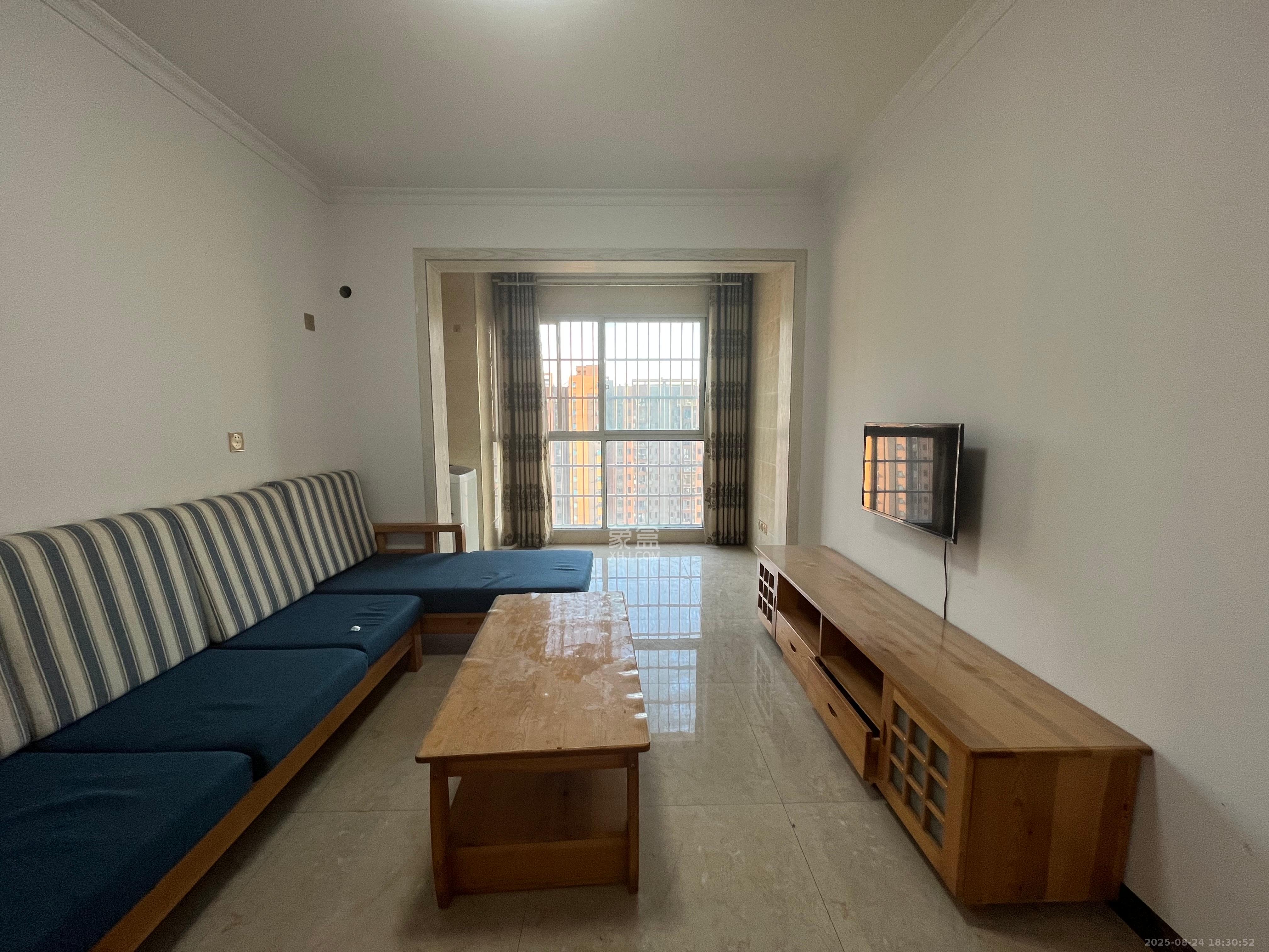 MOMA当代广场  3室2厅1卫    2000.0元/月 MOMA当代广场  3室2厅1卫    2000.0元/月