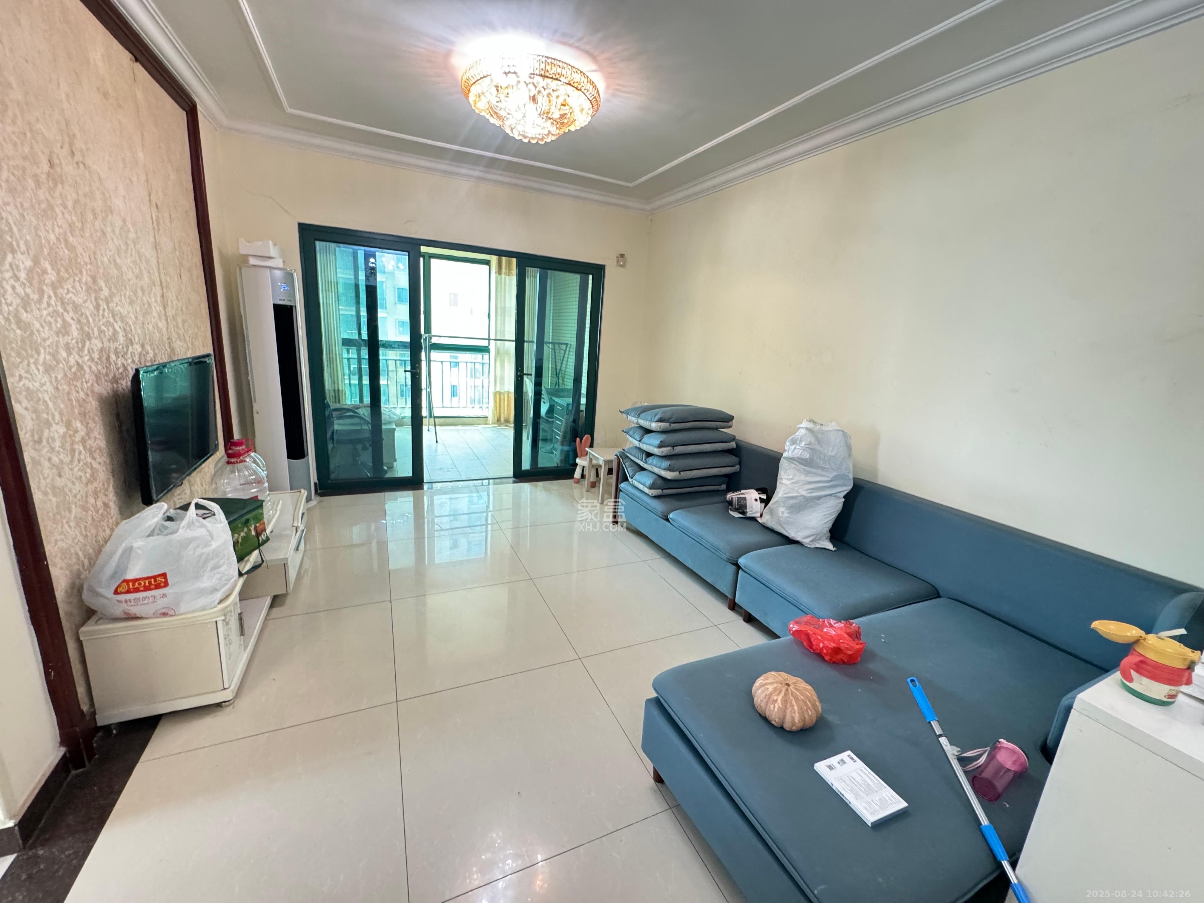 恒大华府  2室2厅1卫    2000.0元/月室内图