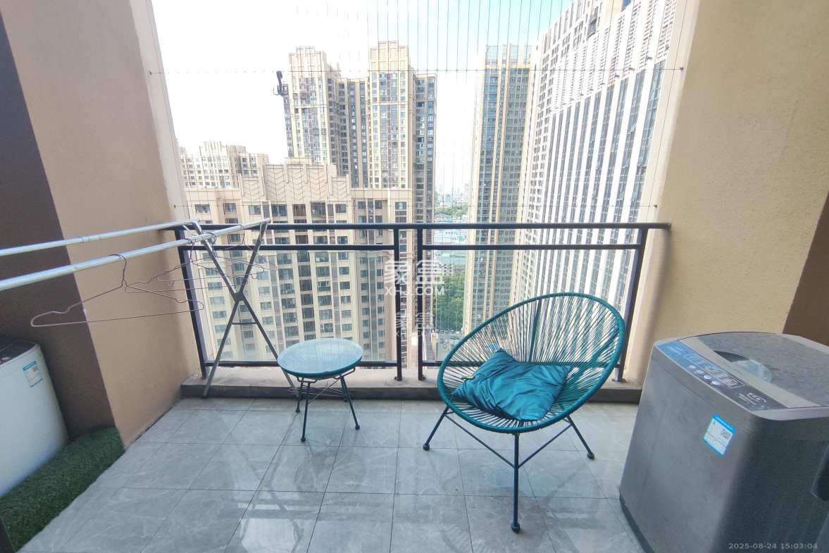 金科时代中心 1室1厅1卫 1700.0元/月 金科时代中心 1室1厅1卫 1700.0元/月室内图