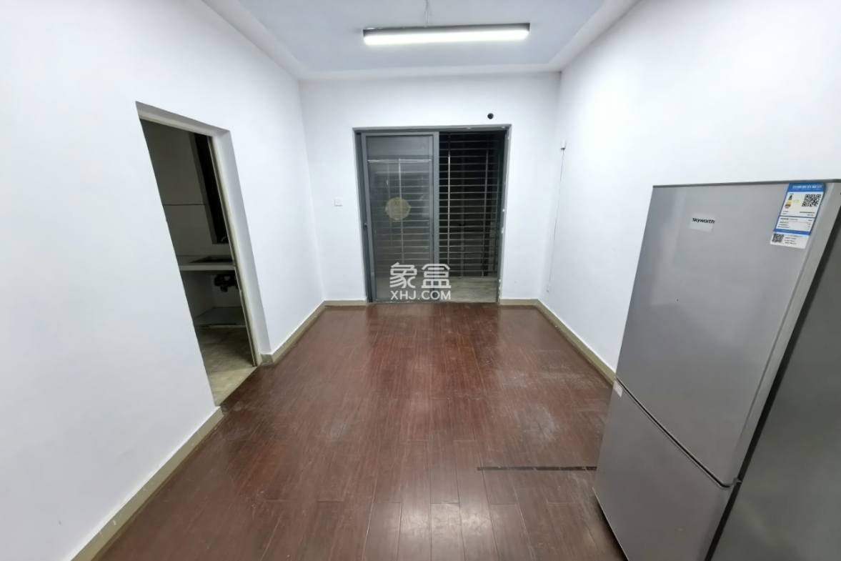 金海广场 4室2厅2卫 3400.0元/月 金海广场 4室2厅2卫 3400.0元/月室内图