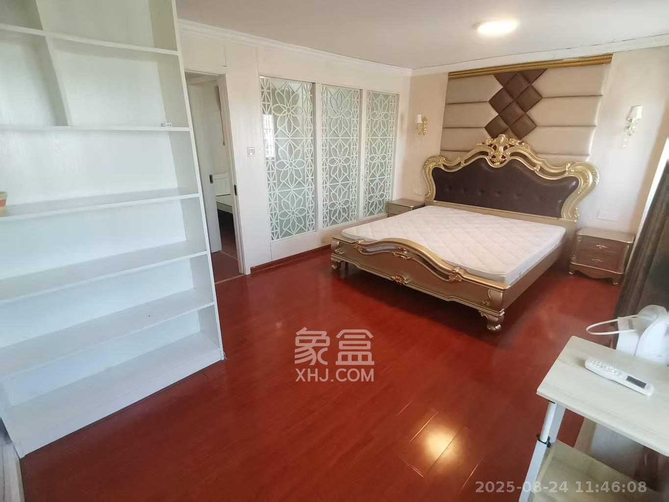 宏景名厦  3室2厅2卫    3100.0元/月室内图