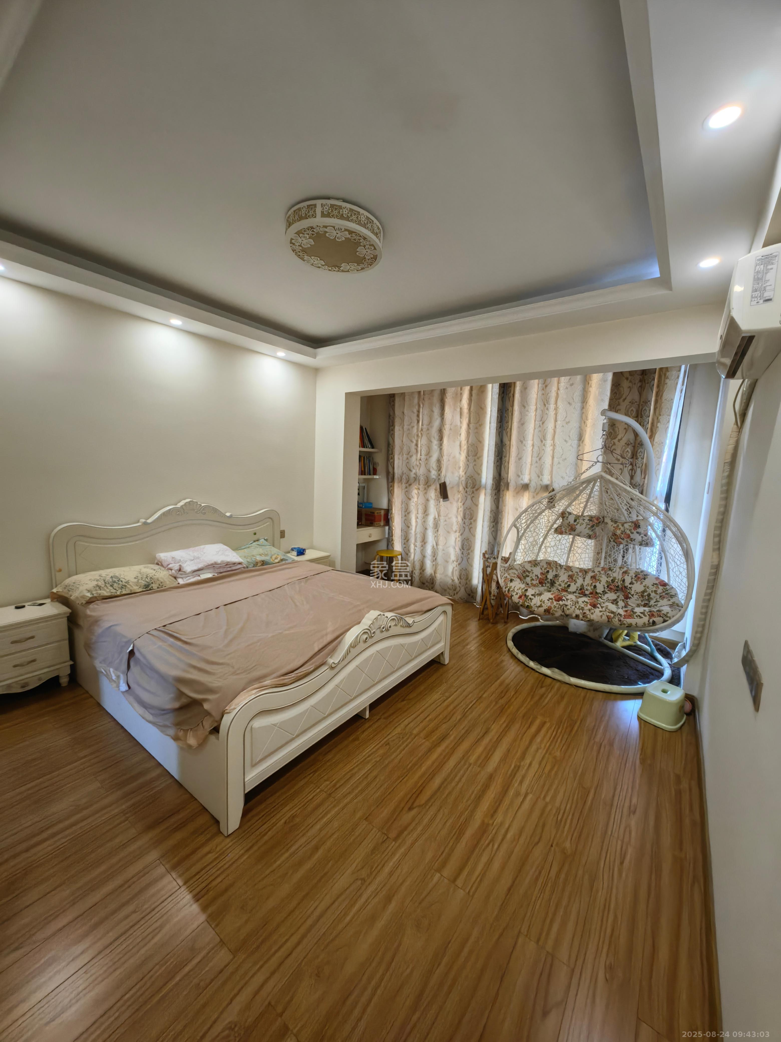 中建芙蓉嘉苑  3室2厅2卫    3000.0元/月室内图