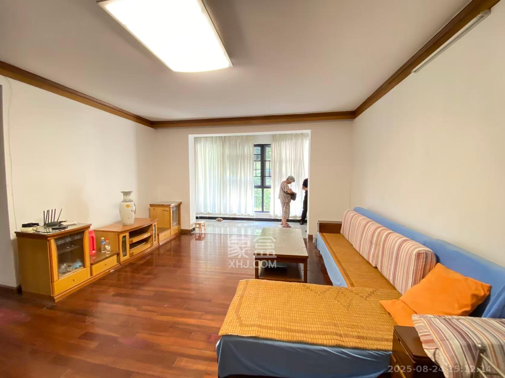 市委办公厅宿舍  3室2厅2卫    2800.0元/月室内图