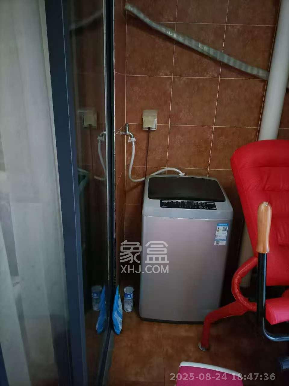 天元涉外景园B区 1室1厅1卫 1100.0元/月 天元涉外景园B区 1室1厅1卫 1100.0元/月室内图