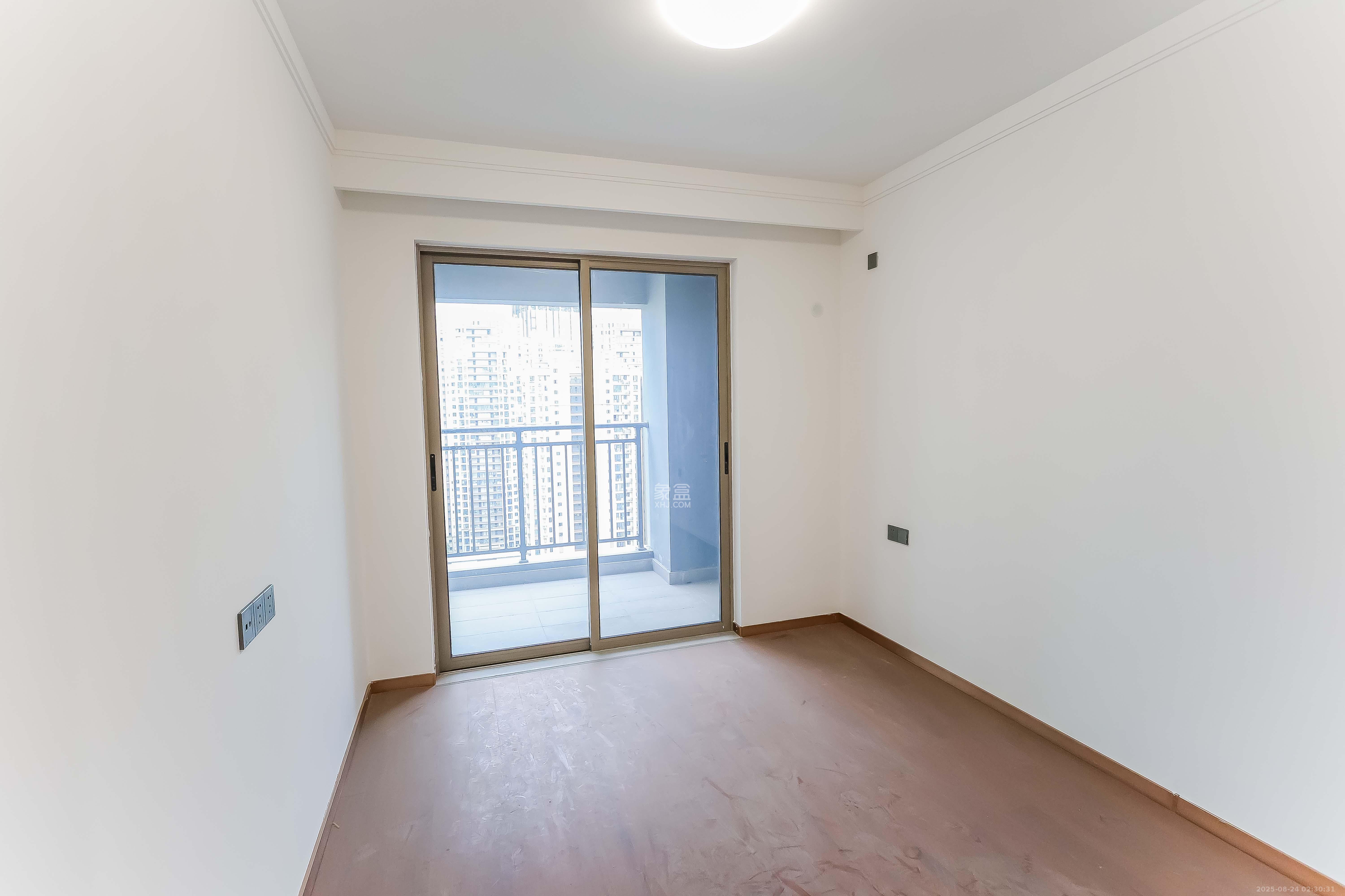 旭辉雨花郡  4室2厅2卫    190.0万其他