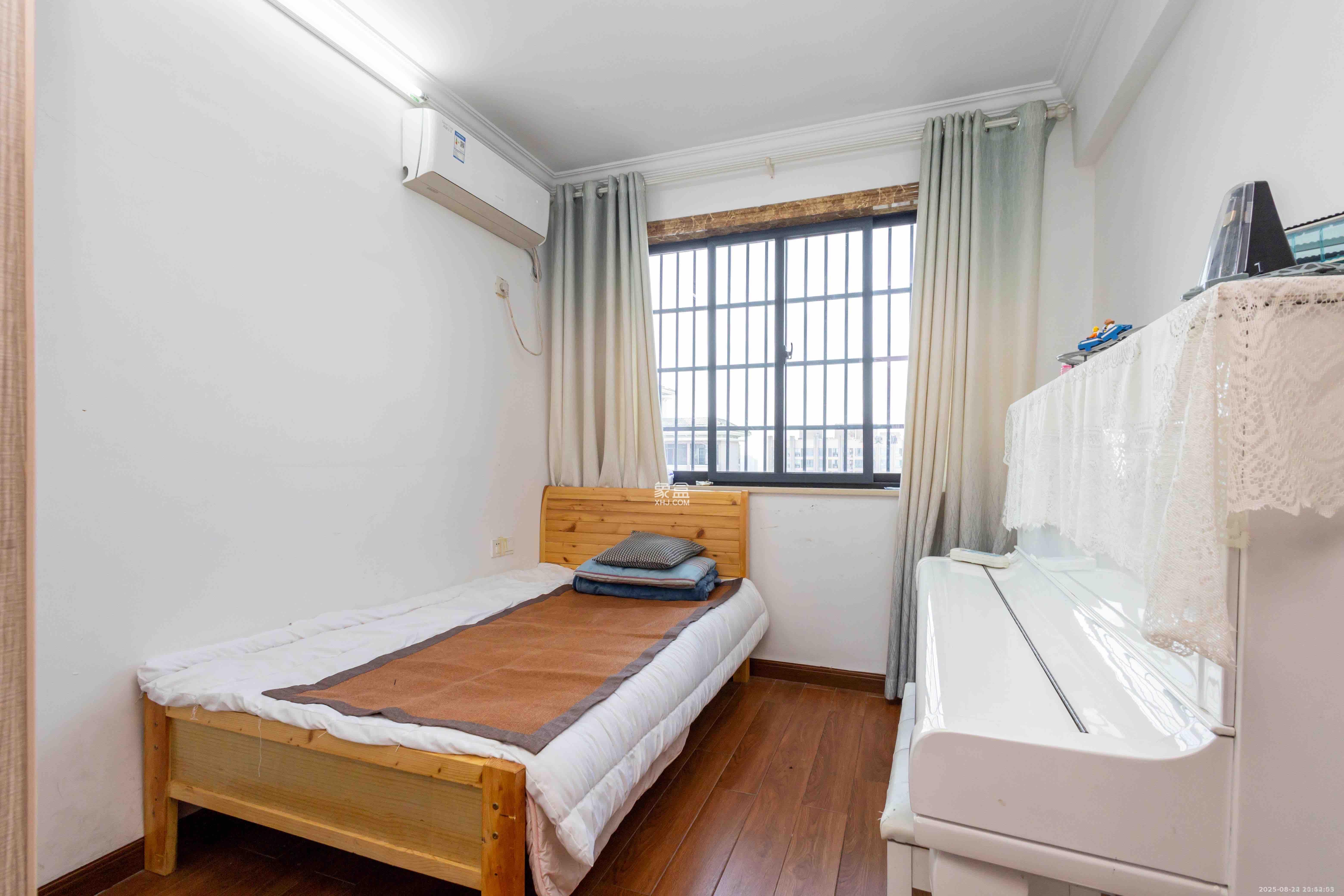 康桥长郡  4室2厅1卫    1880.0元/月室内图