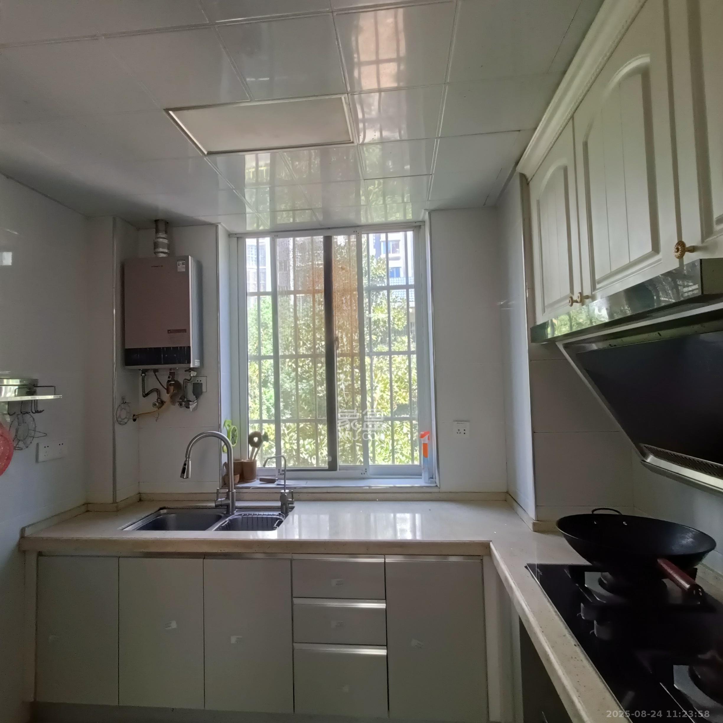 泰禹家园(彩云之翼家园一期、二期、三期) 2室1厅1卫 2088.0元/月 泰禹家园(彩云之翼家园一期、二期、三期) 2室1厅1卫 2088.0元/月室内图