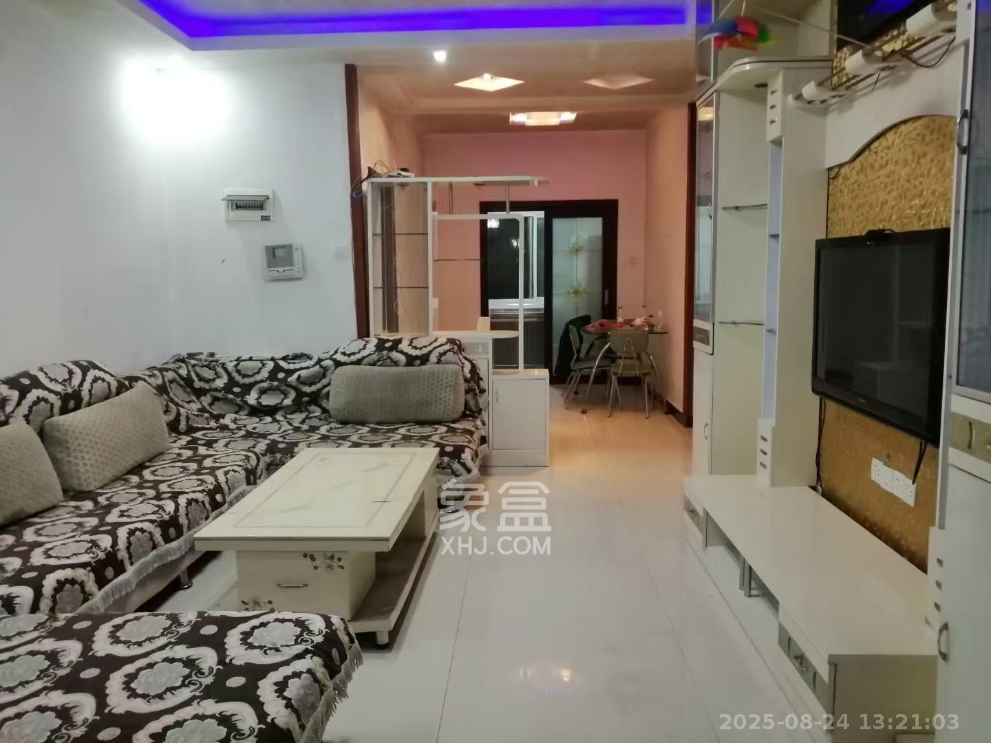 山水湾  3室2厅1卫    1600.0元/月 山水湾  3室2厅1卫    1600.0元/月室内图