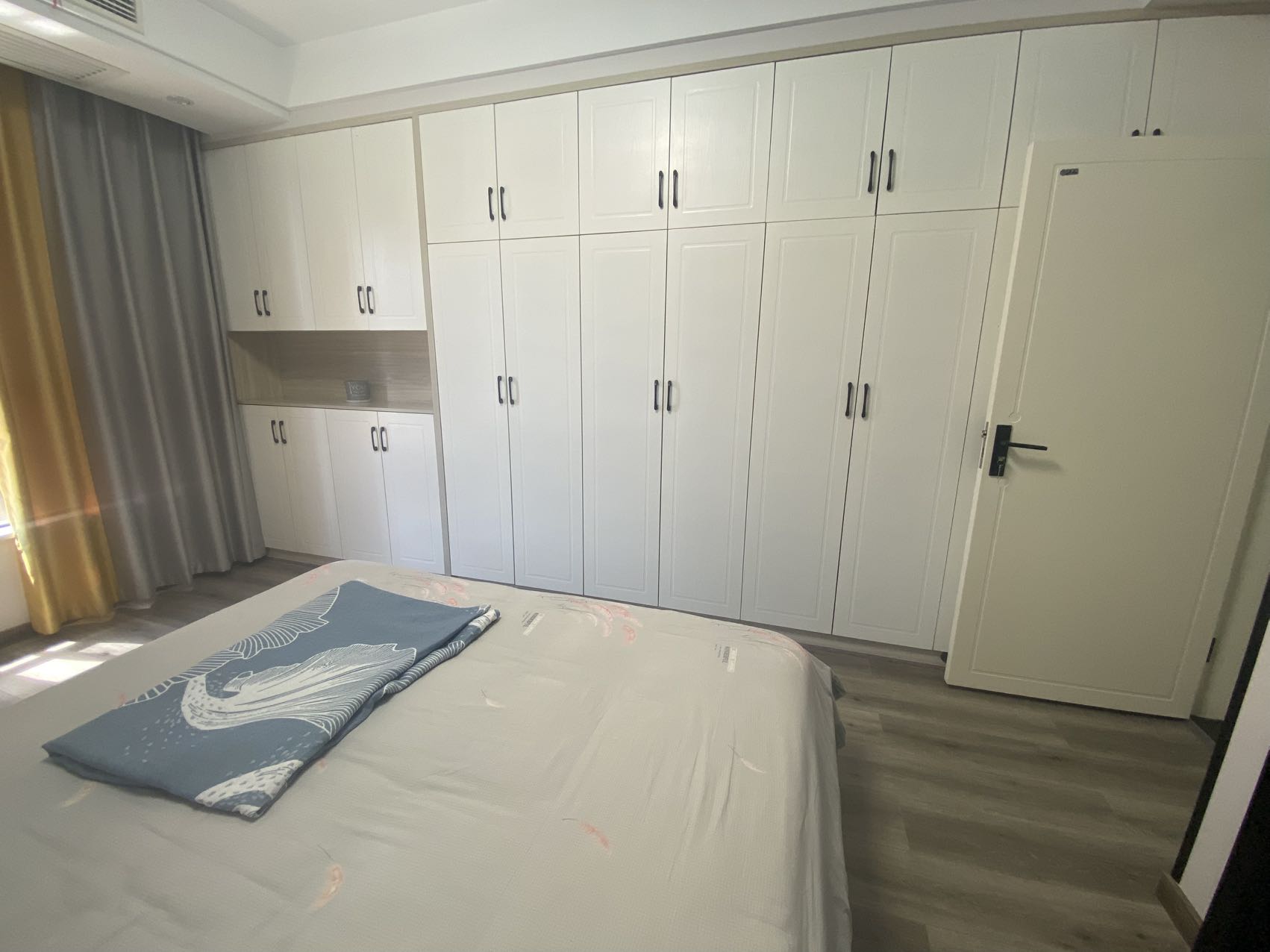 滨江花园 3室2厅2卫 78.0万 滨江花园 3室2厅2卫 78.0万卧室