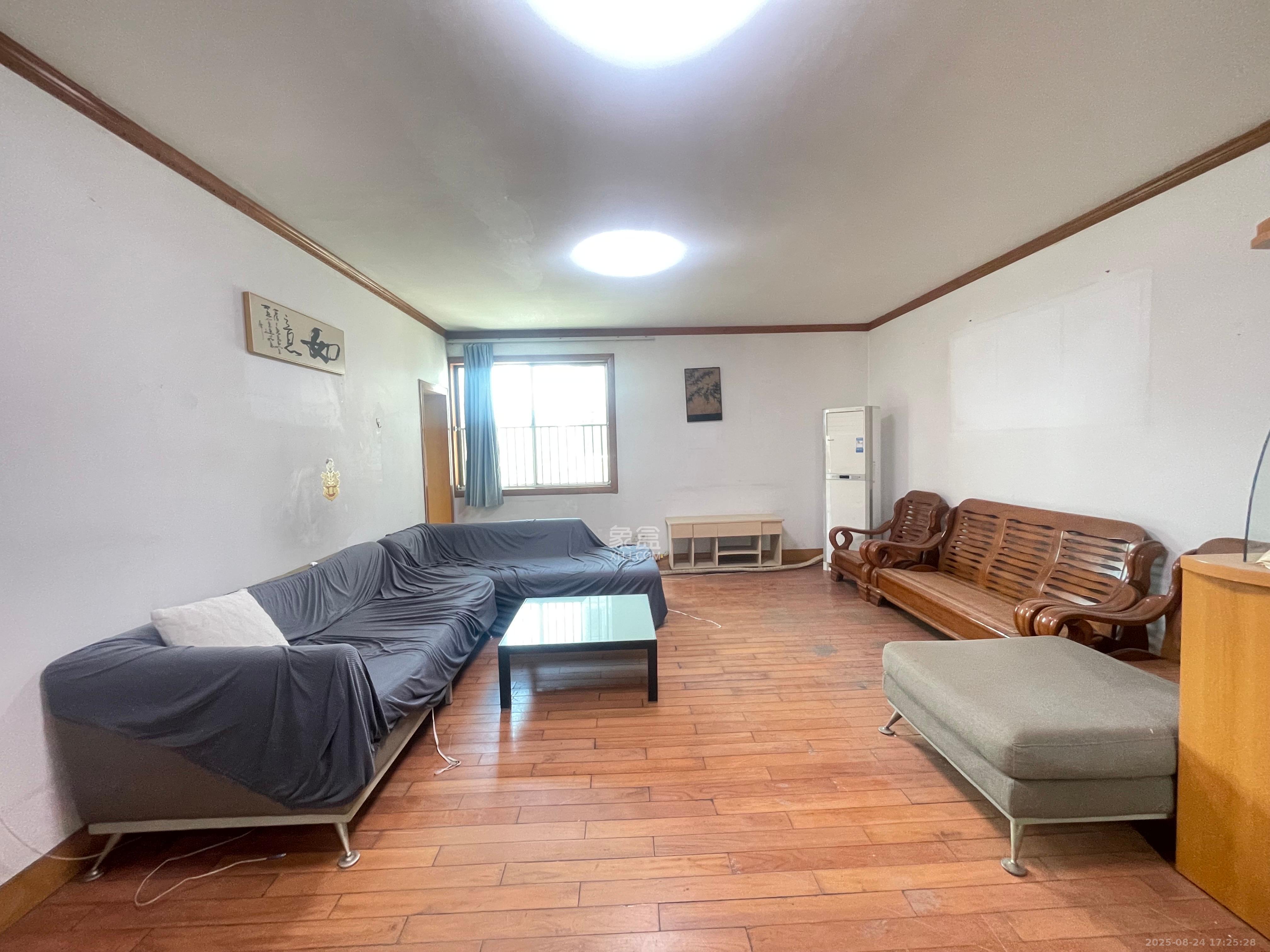 湘农桥社区 3室2厅1卫 3000.0元/月 湘农桥社区 3室2厅1卫 3000.0元/月室内图