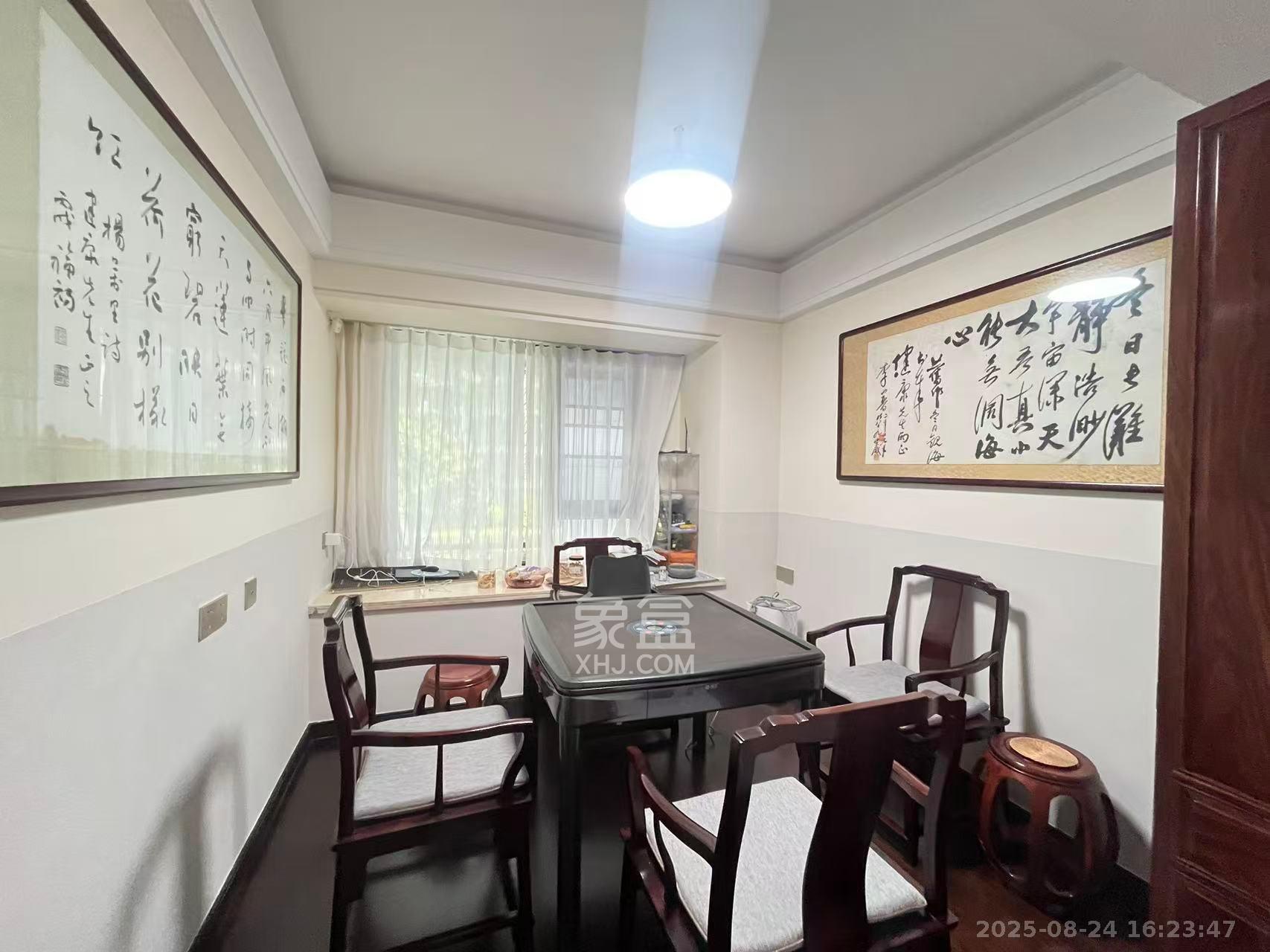 东原麓印长江B区  4室2厅2卫   5500.00元/月室内图