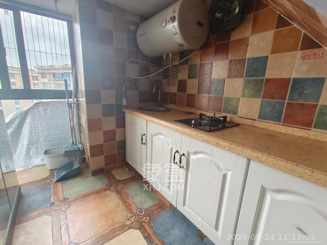 融圣国际 2室1厅1卫 1800.0元/月 融圣国际 2室1厅1卫 1800.0元/月室内图