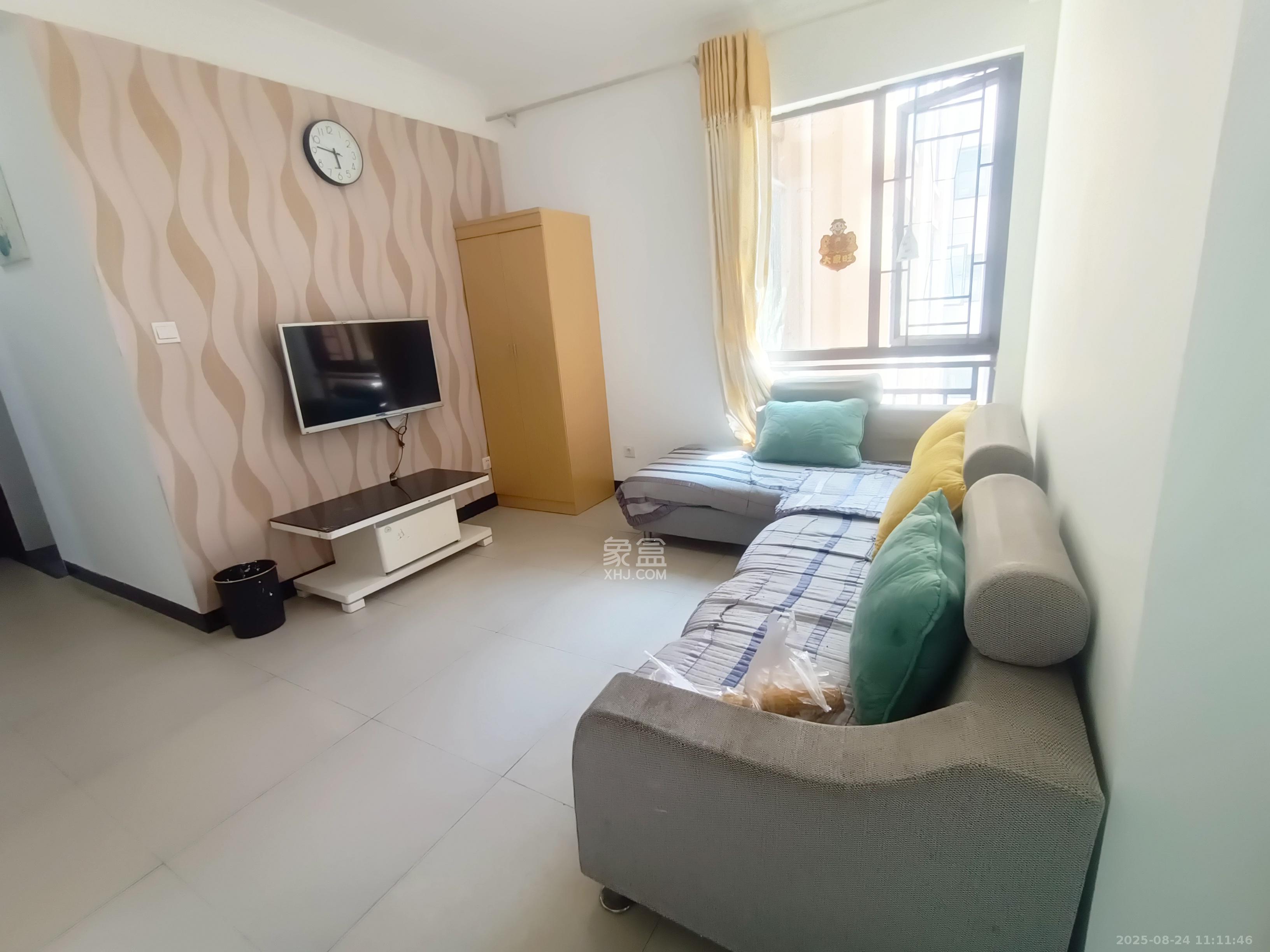 旭辉华庭  2室2厅1卫    1600.0元/月 旭辉华庭  2室2厅1卫    1600.0元/月室内图