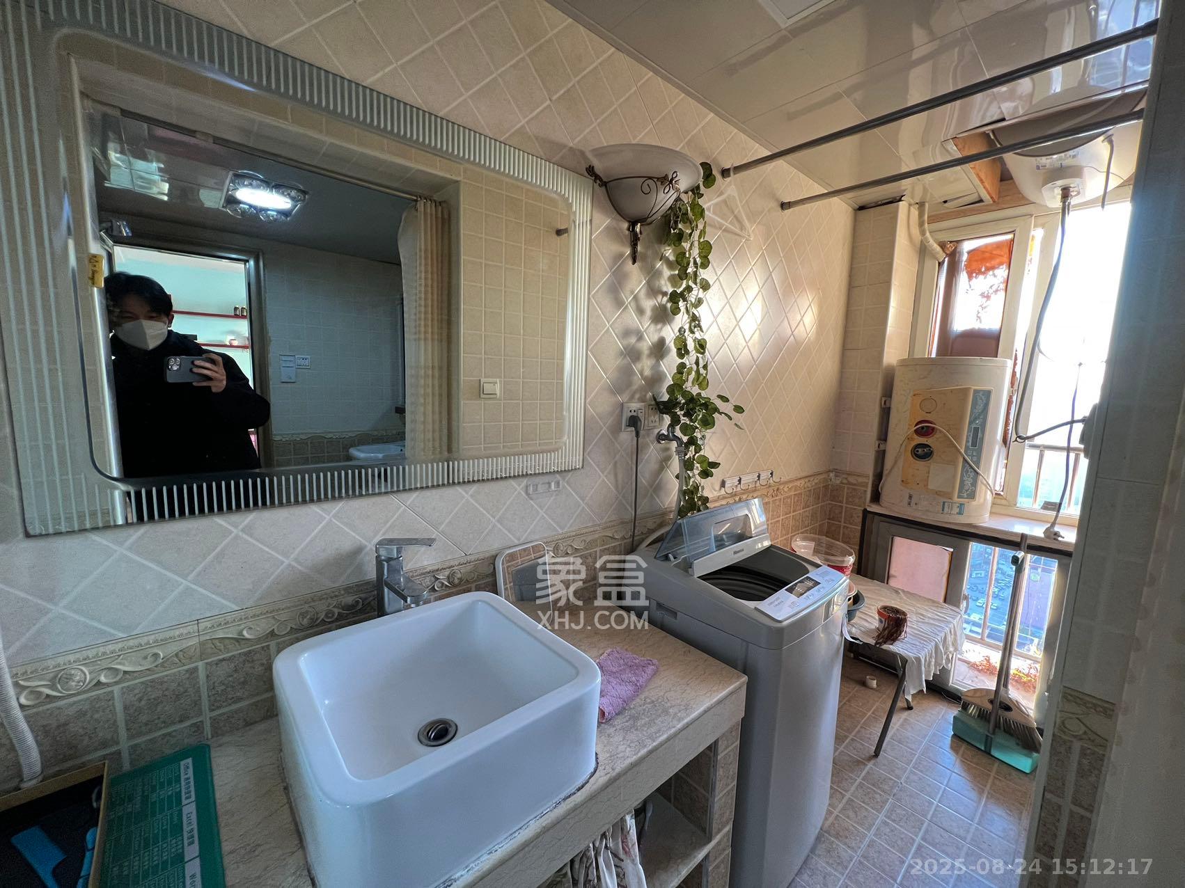 汇都公寓  1室1厅1卫    1800.0元/月 汇都公寓  1室1厅1卫    1800.0元/月室内图