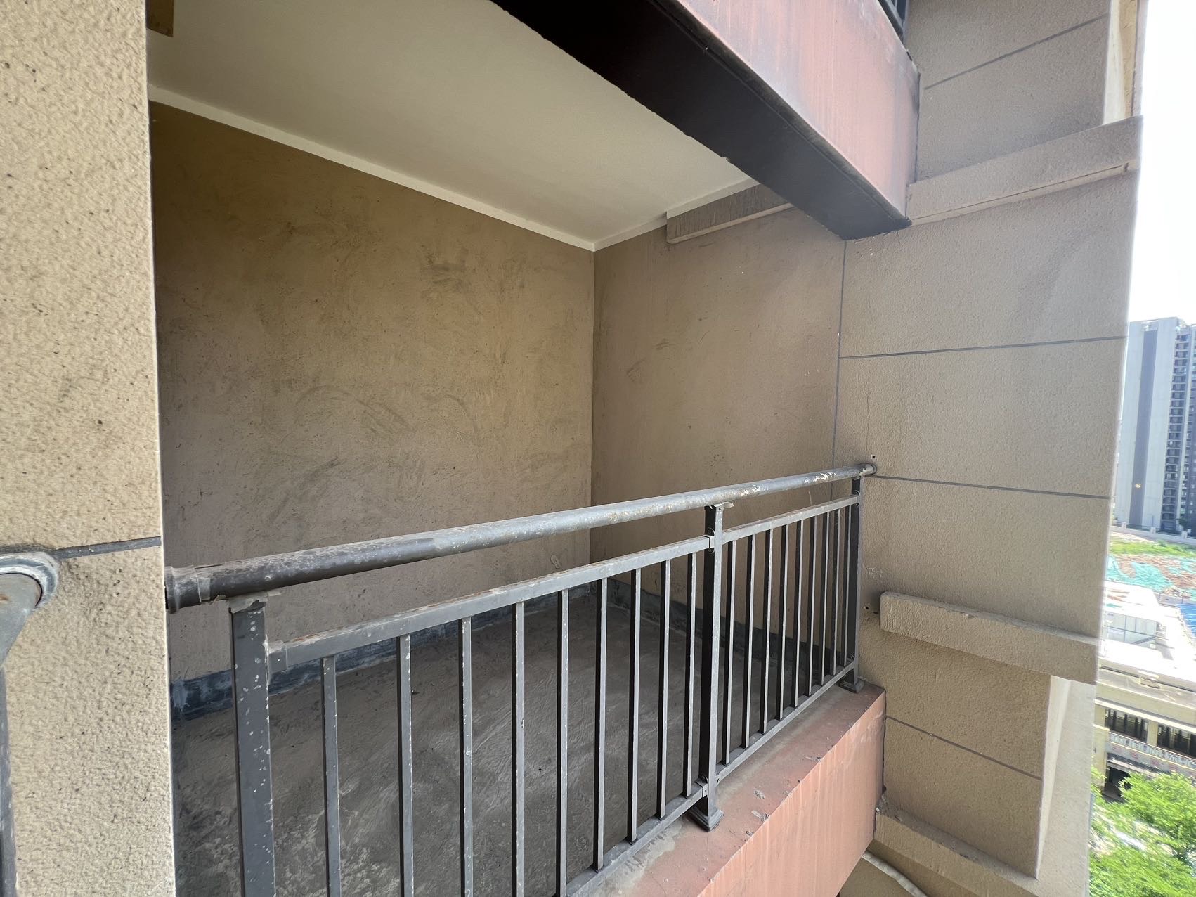 绿地雅典郡 1室0厅0卫 100.0万 绿地雅典郡 1室0厅0卫 100.0万客厅