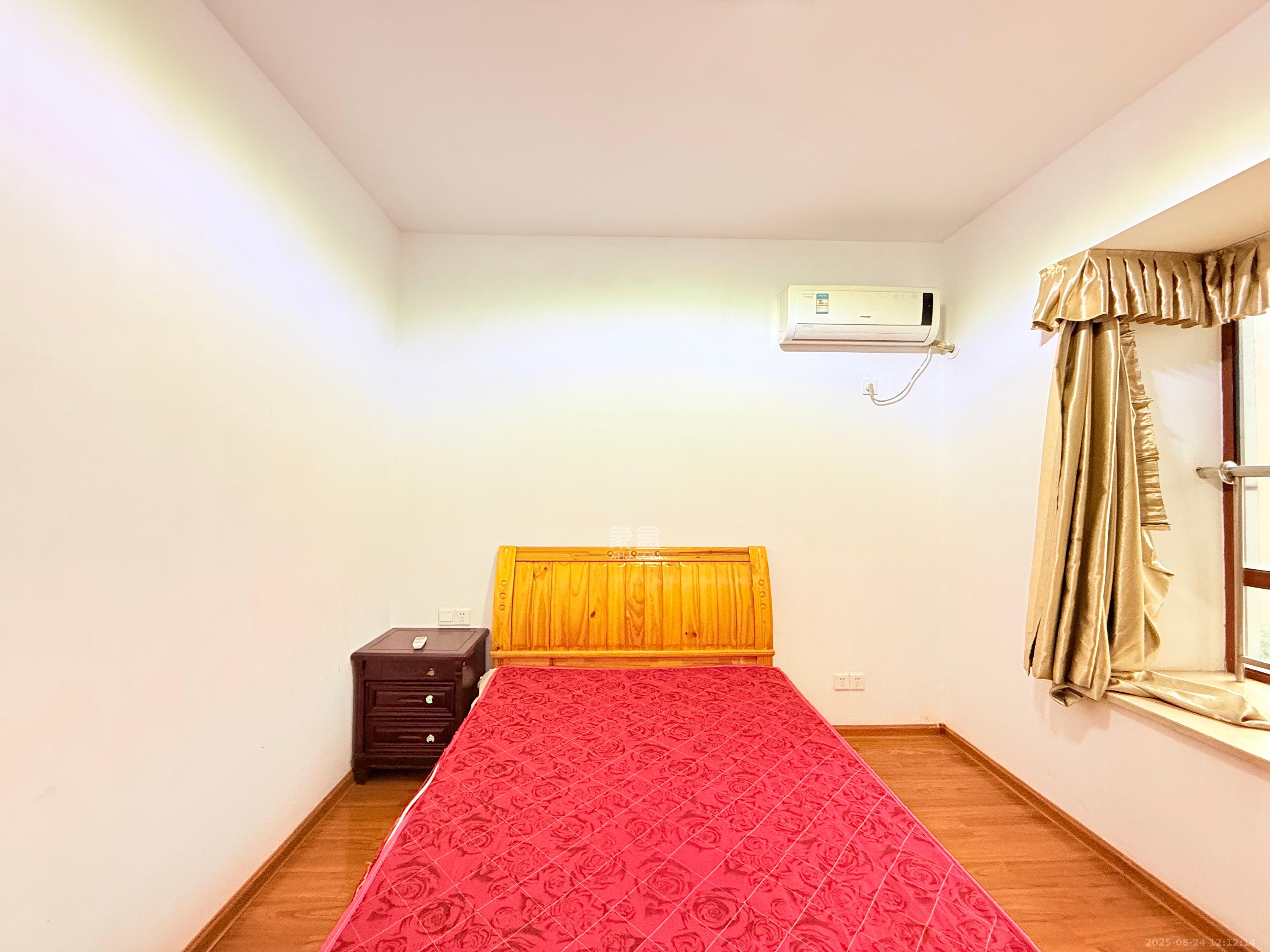 银杏嘉园  4室2厅1卫    3000.0元/月 银杏嘉园  4室2厅1卫    3000.0元/月室内图