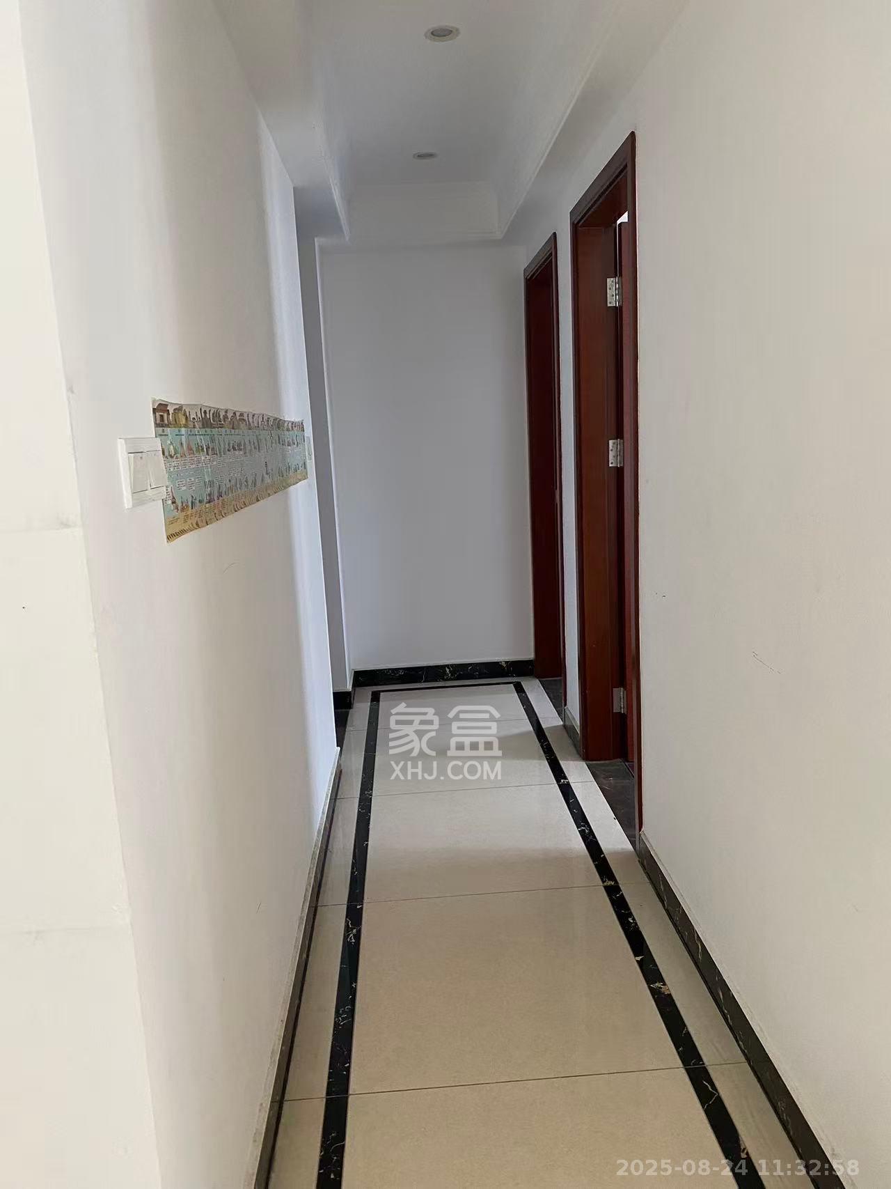 中海梅溪湖壹号  3室2厅1卫    2300.0元/月室内图