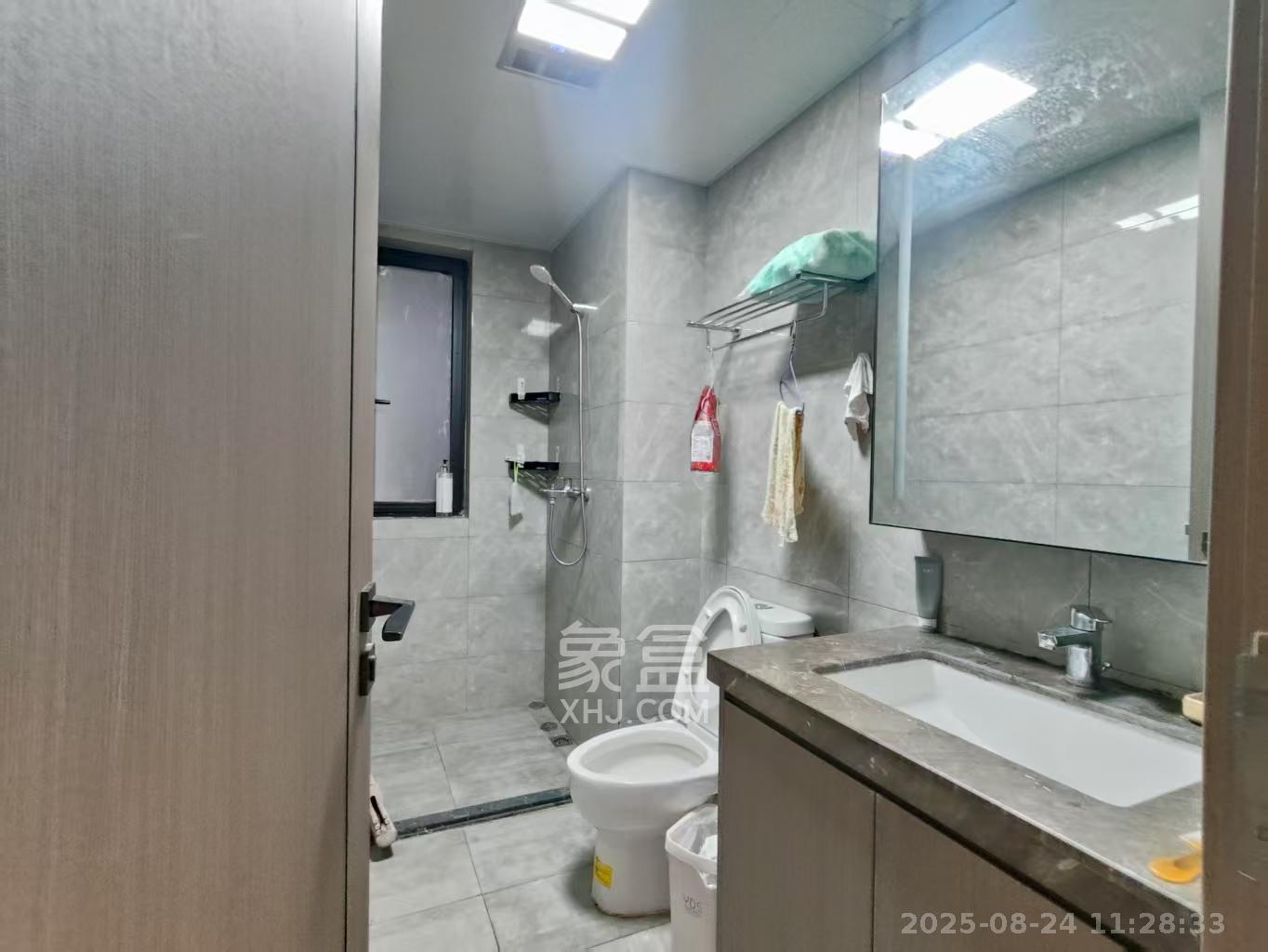 金茂建发泊悦  3室2厅2卫    3300.0元/月 金茂建发泊悦  3室2厅2卫    3300.0元/月室内图