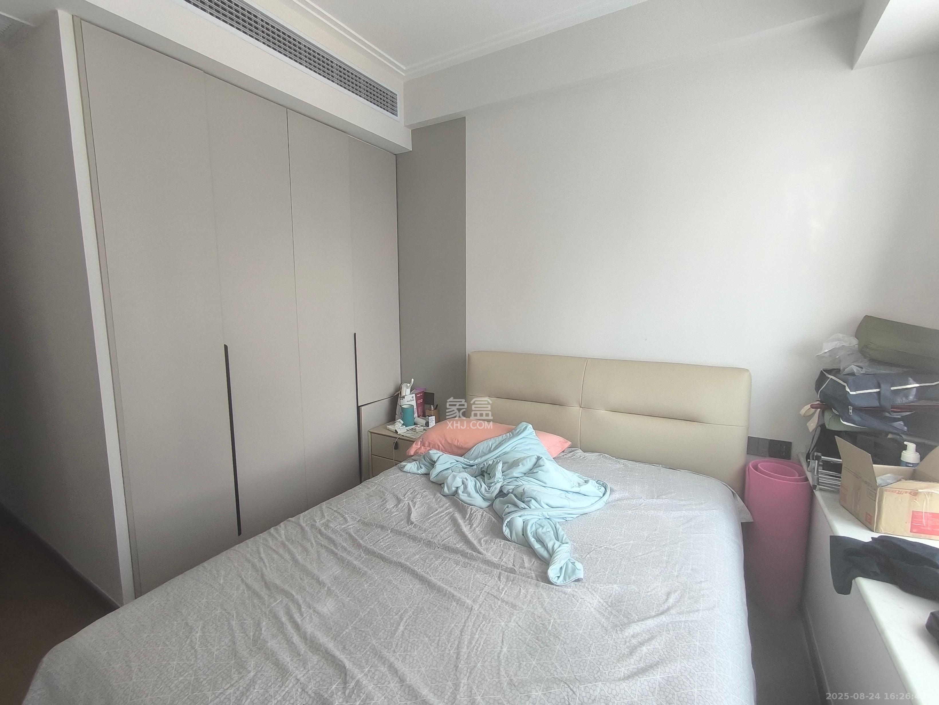 绿地V岛 4室1厅2卫 6000.0元/月 绿地V岛 4室1厅2卫 6000.0元/月室内图