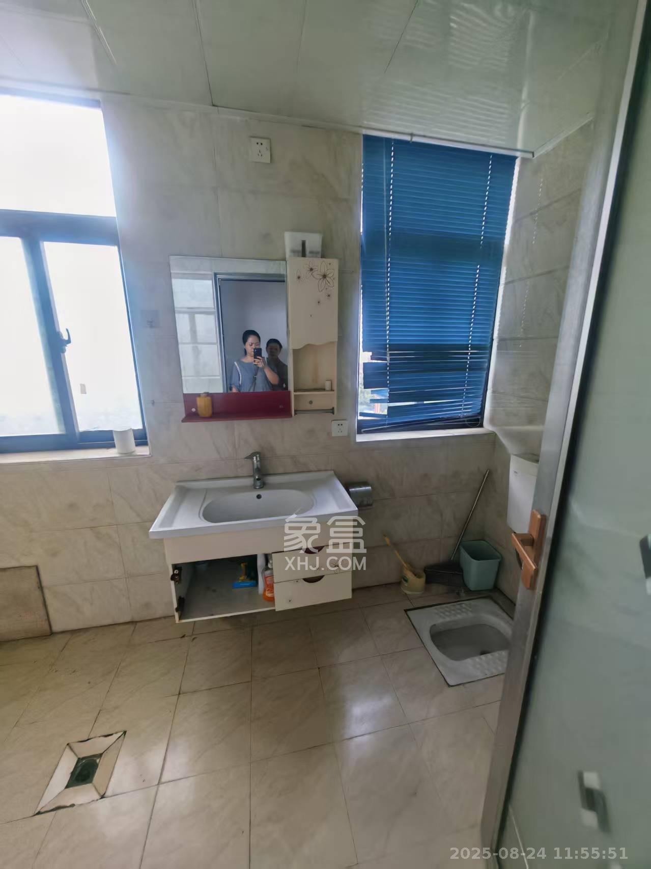 康桥长郡 3室2厅1卫 1800.0元/月 康桥长郡 3室2厅1卫 1800.0元/月室内图