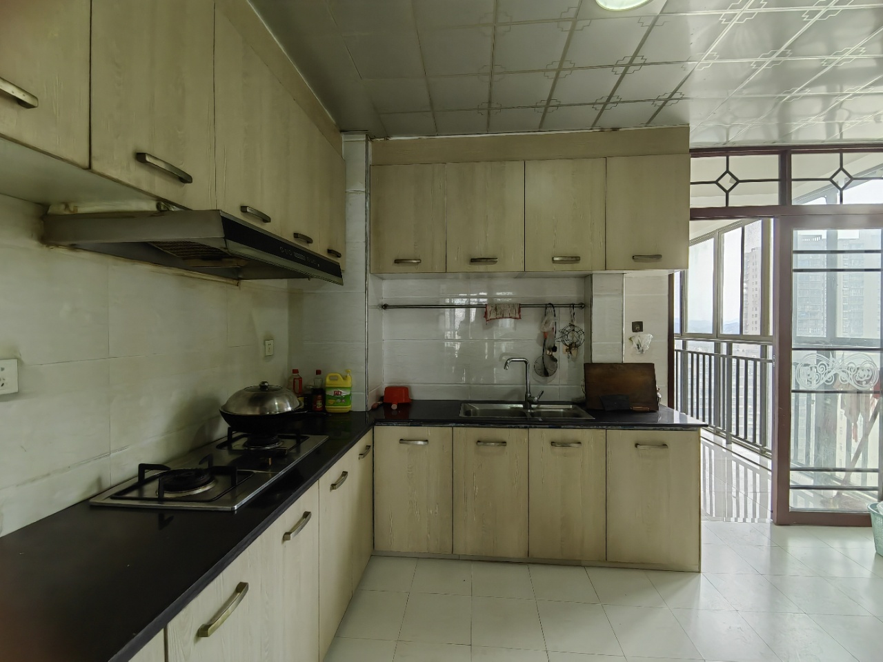 南苑上和一期  4室2厅2卫    2500.0元/月户型图