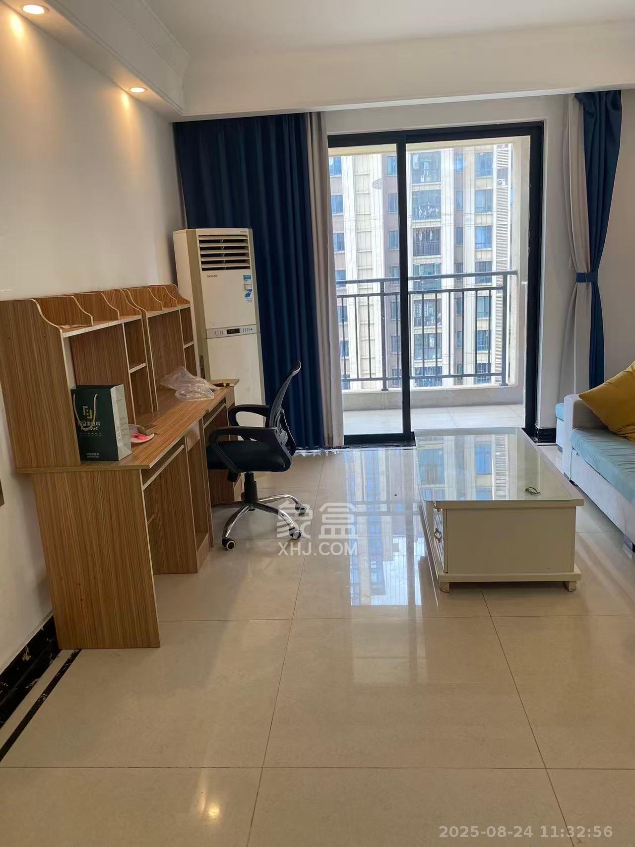 中海梅溪湖壹号 3室2厅1卫 2300.0元/月 中海梅溪湖壹号 3室2厅1卫 2300.0元/月室内图