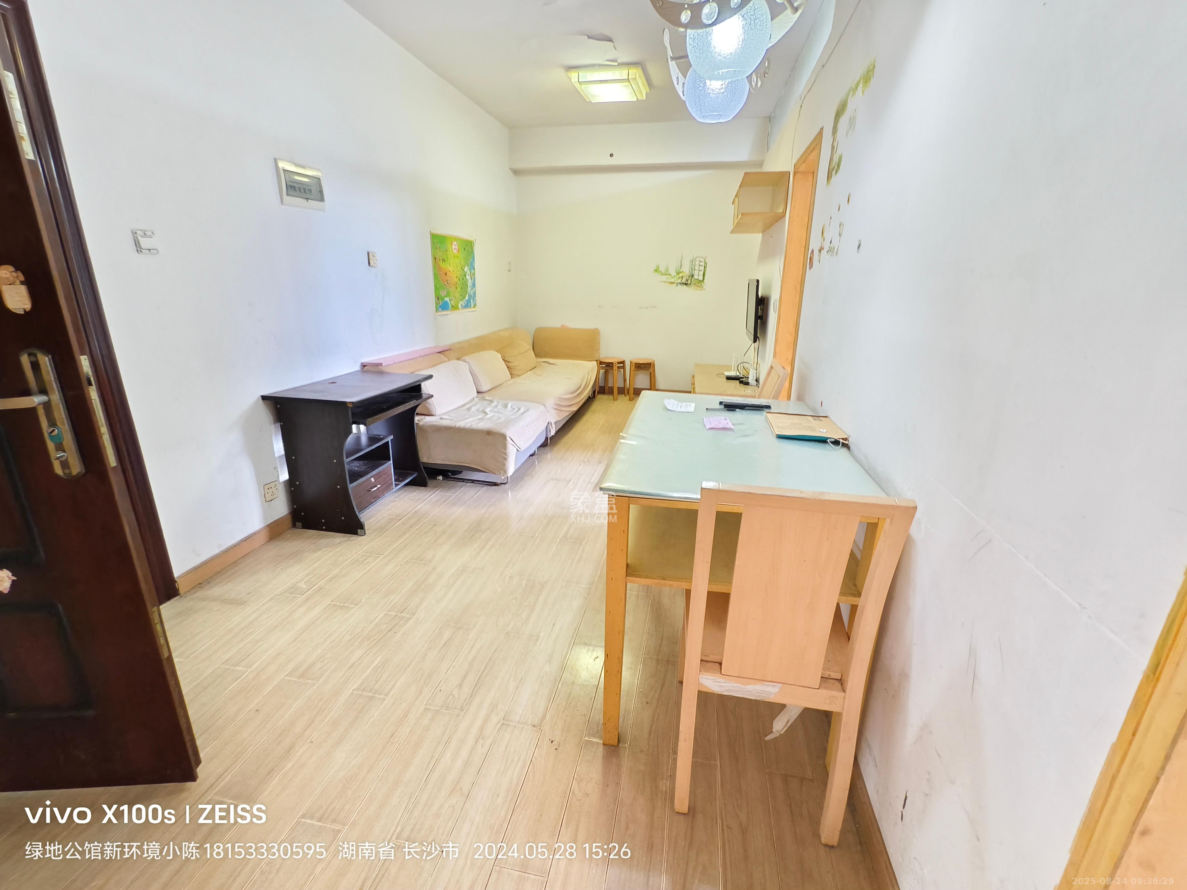 生活艺术城  2室1厅1卫   1300.00元/月室内图