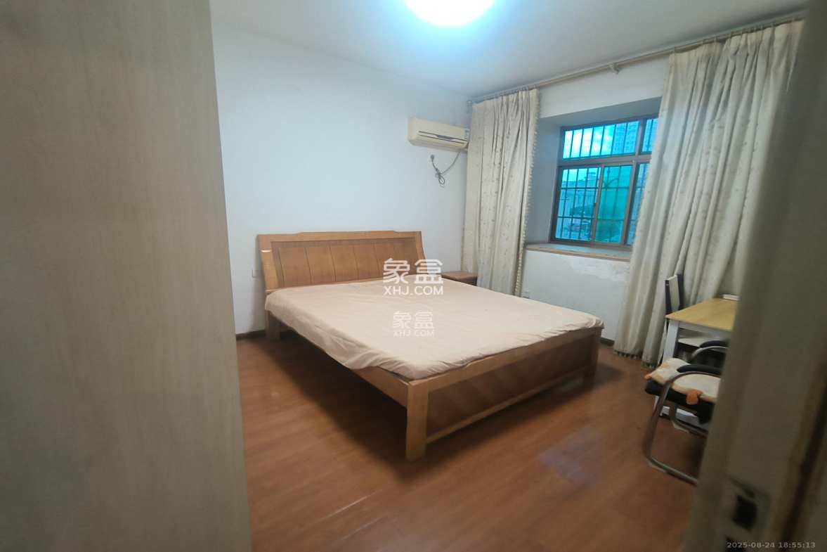 时代天骄 4室2厅2卫 2500.0元/月 时代天骄 4室2厅2卫 2500.0元/月室内图