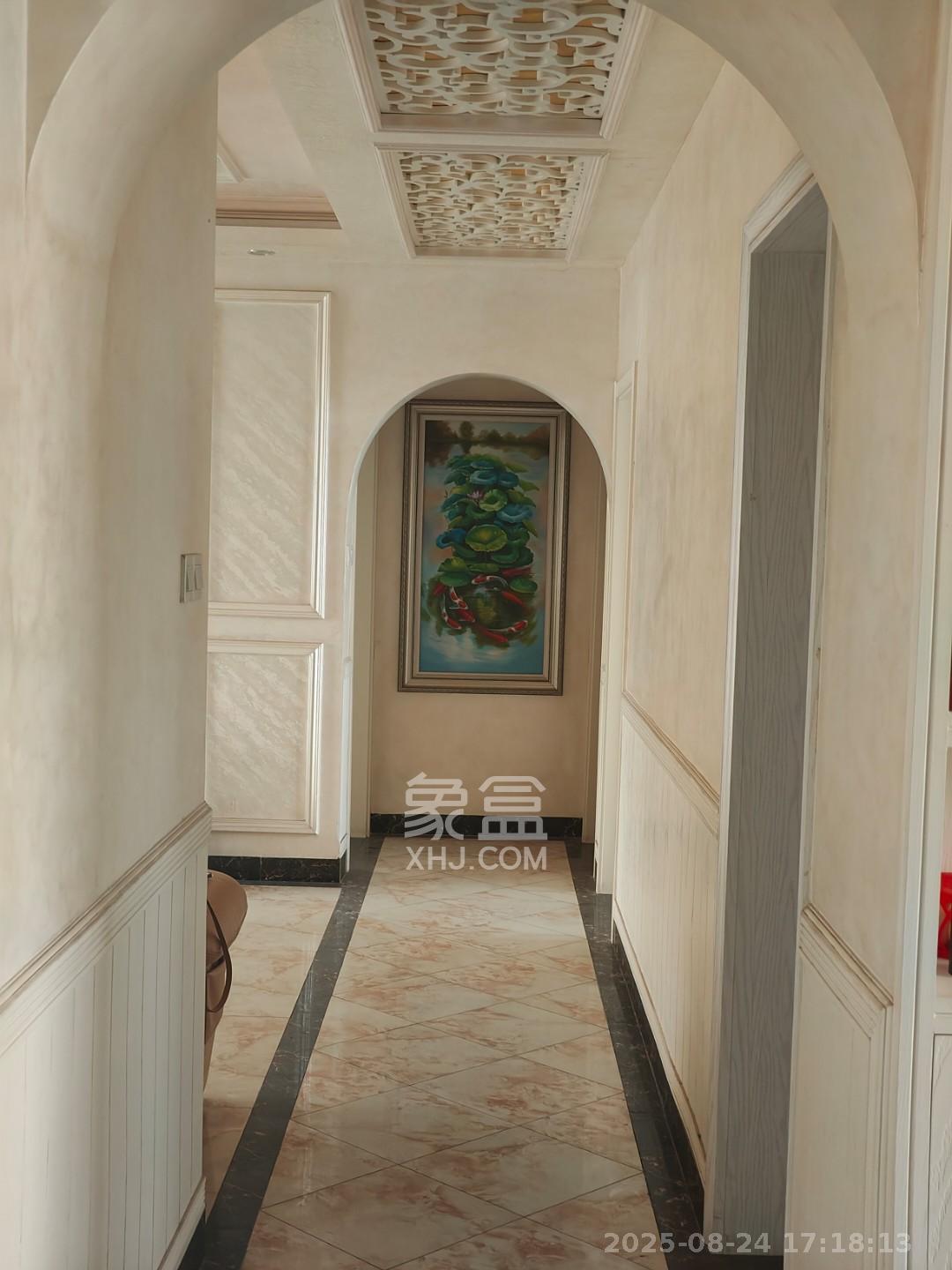 波隆城市花园  3室2厅2卫    2600.0元/月室内图