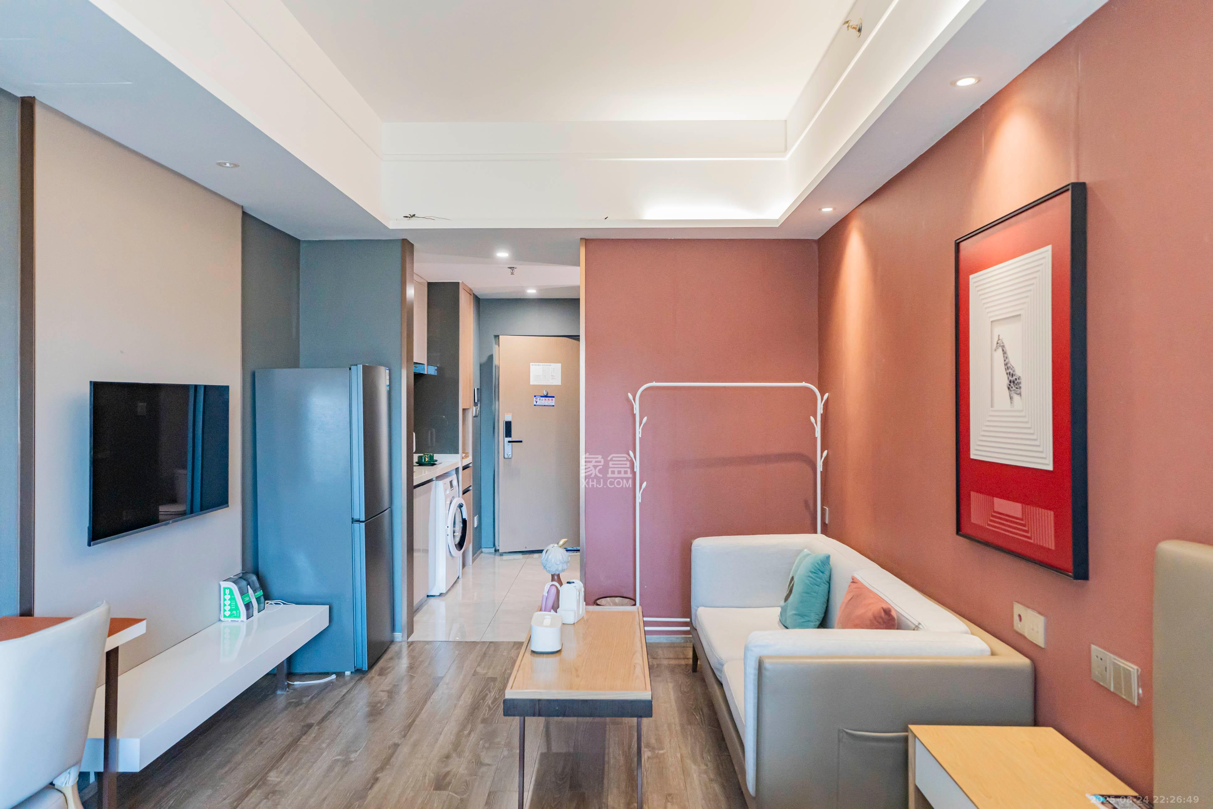 华远华时代  1室1厅1卫    41.8万卧室